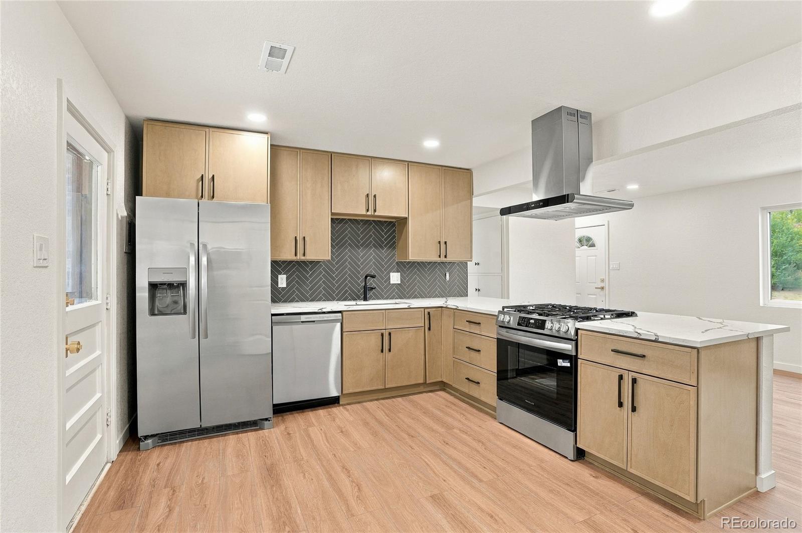 MLS Image #10 for 1590  oak place,thornton, Colorado