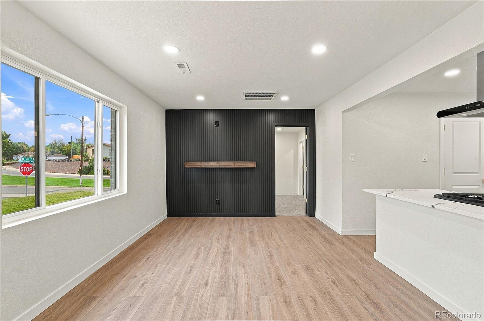 MLS Image #5 for 1590  oak place,thornton, Colorado