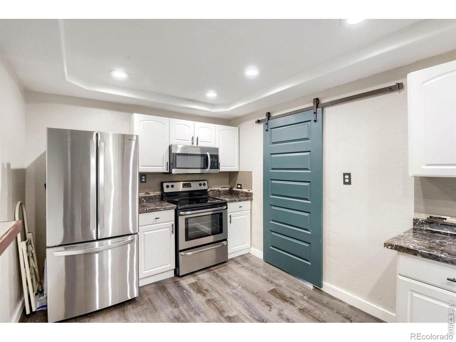 MLS Image #14 for 1735 w burlington place,denver, Colorado