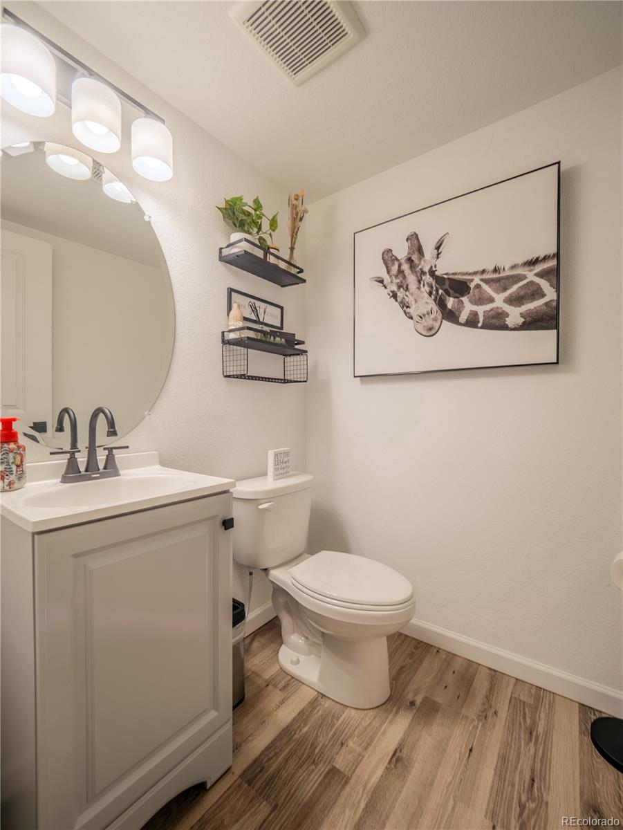 MLS Image #12 for 27473 e 1st place,aurora, Colorado