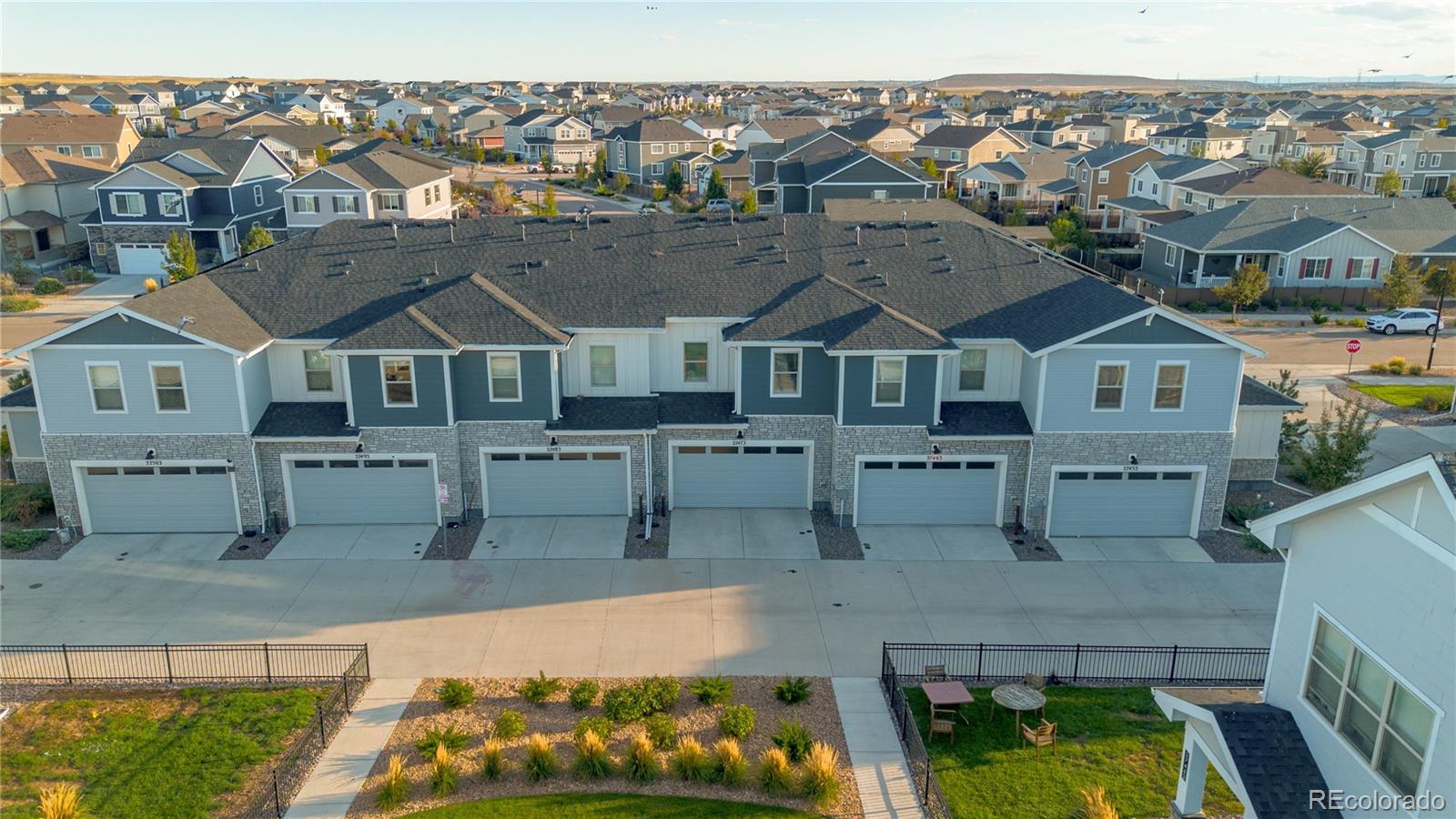 MLS Image #34 for 27473 e 1st place,aurora, Colorado
