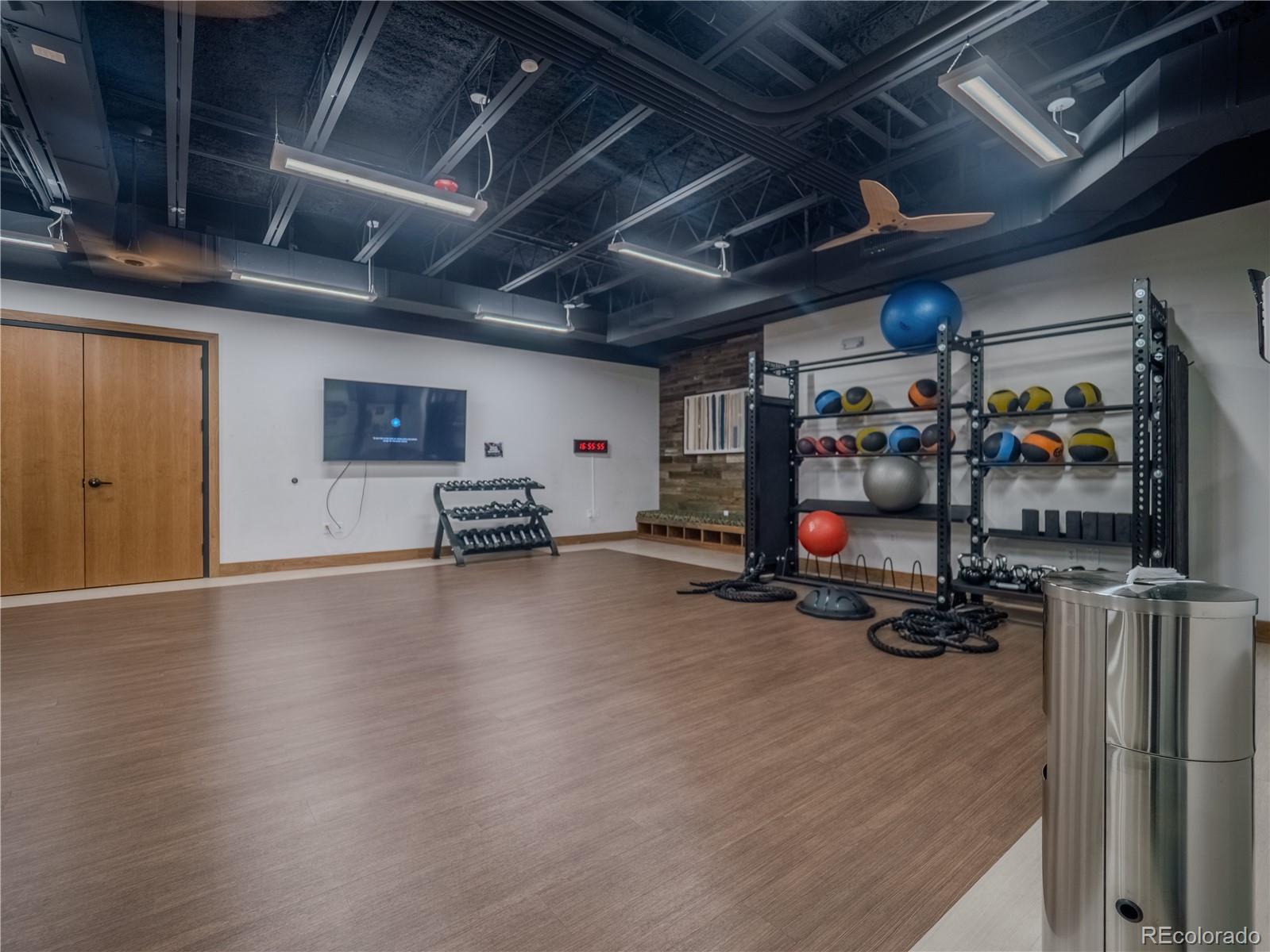 MLS Image #39 for 27473 e 1st place,aurora, Colorado