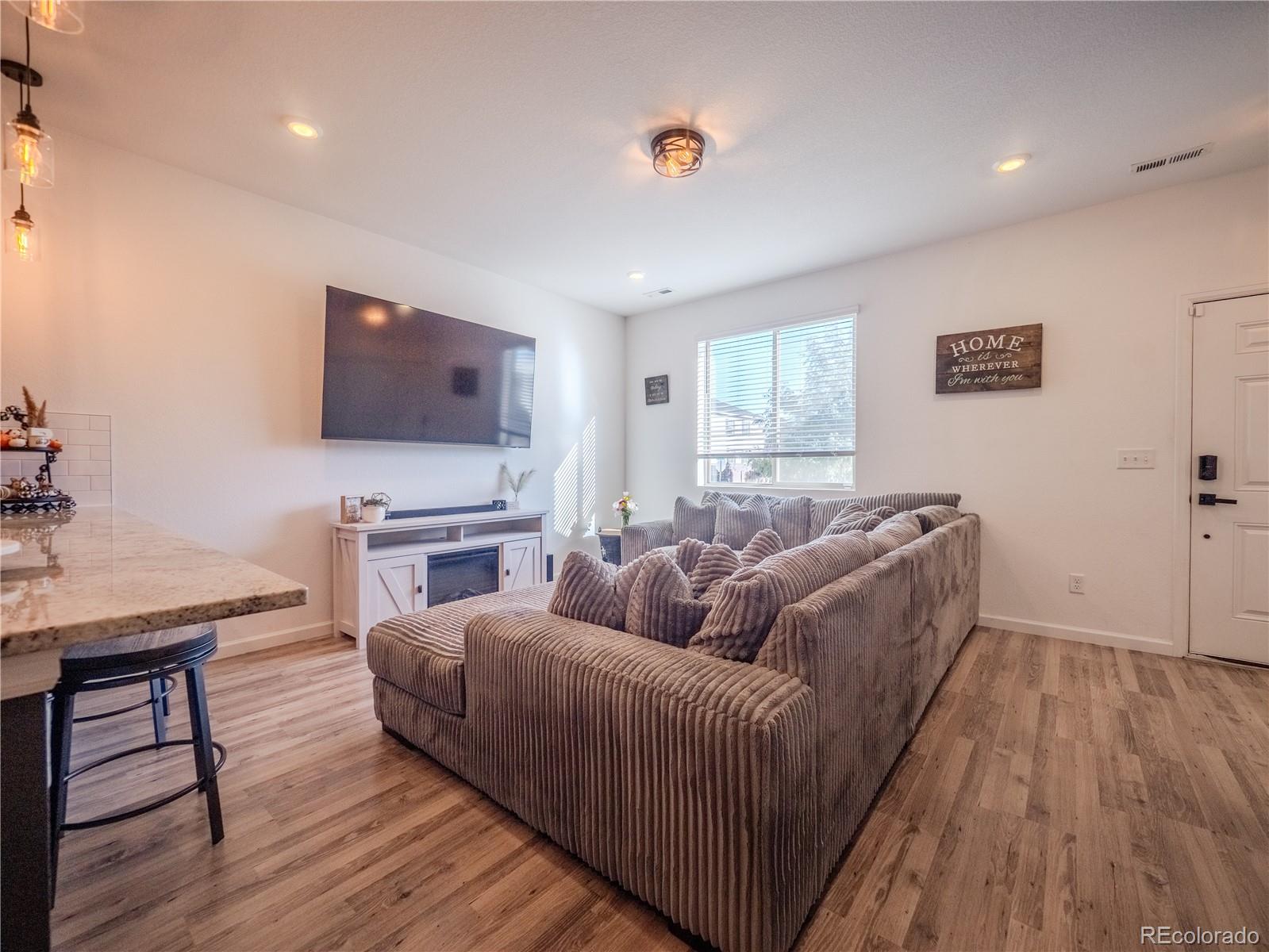 MLS Image #5 for 27473 e 1st place,aurora, Colorado