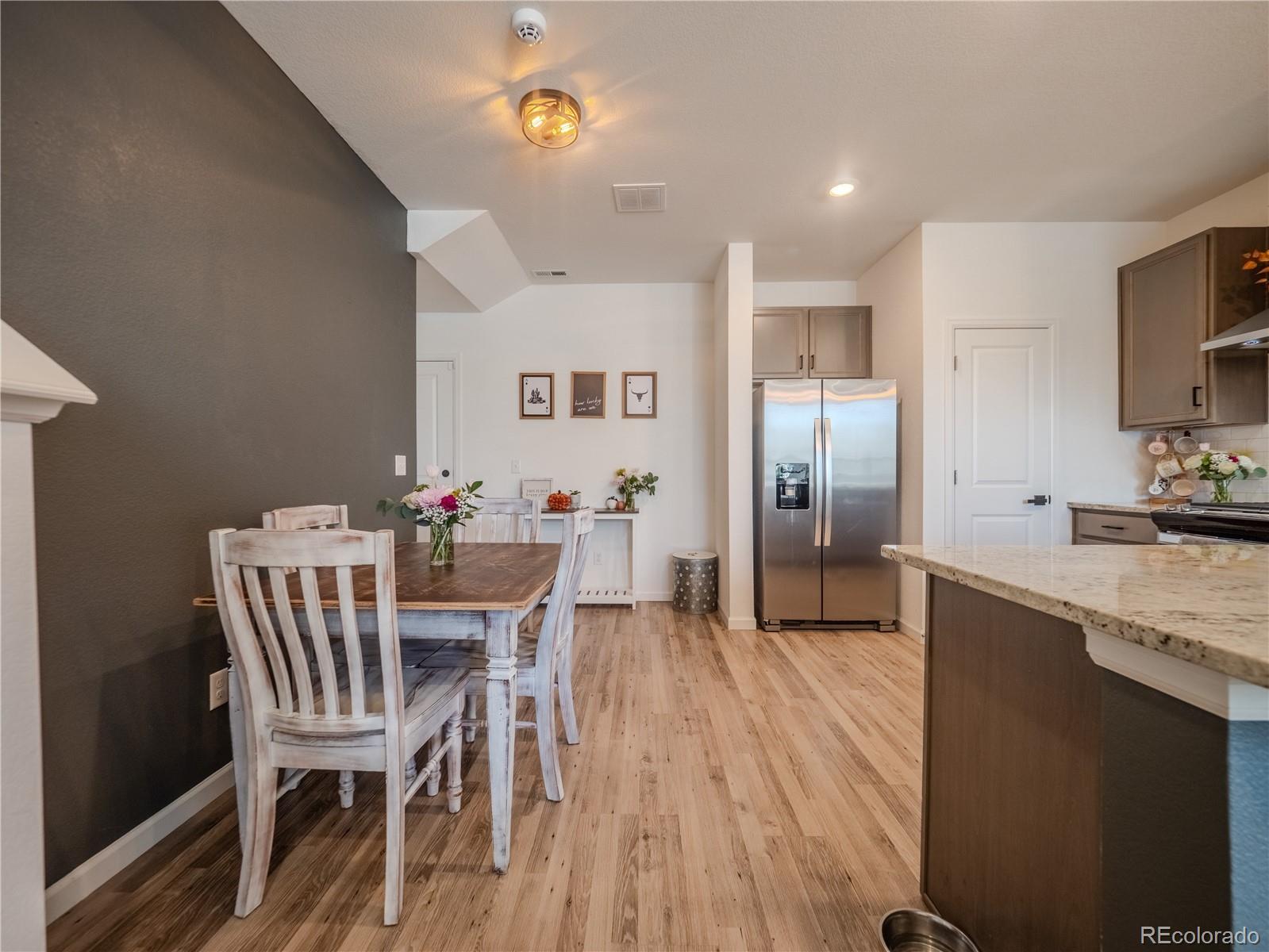 MLS Image #9 for 27473 e 1st place,aurora, Colorado