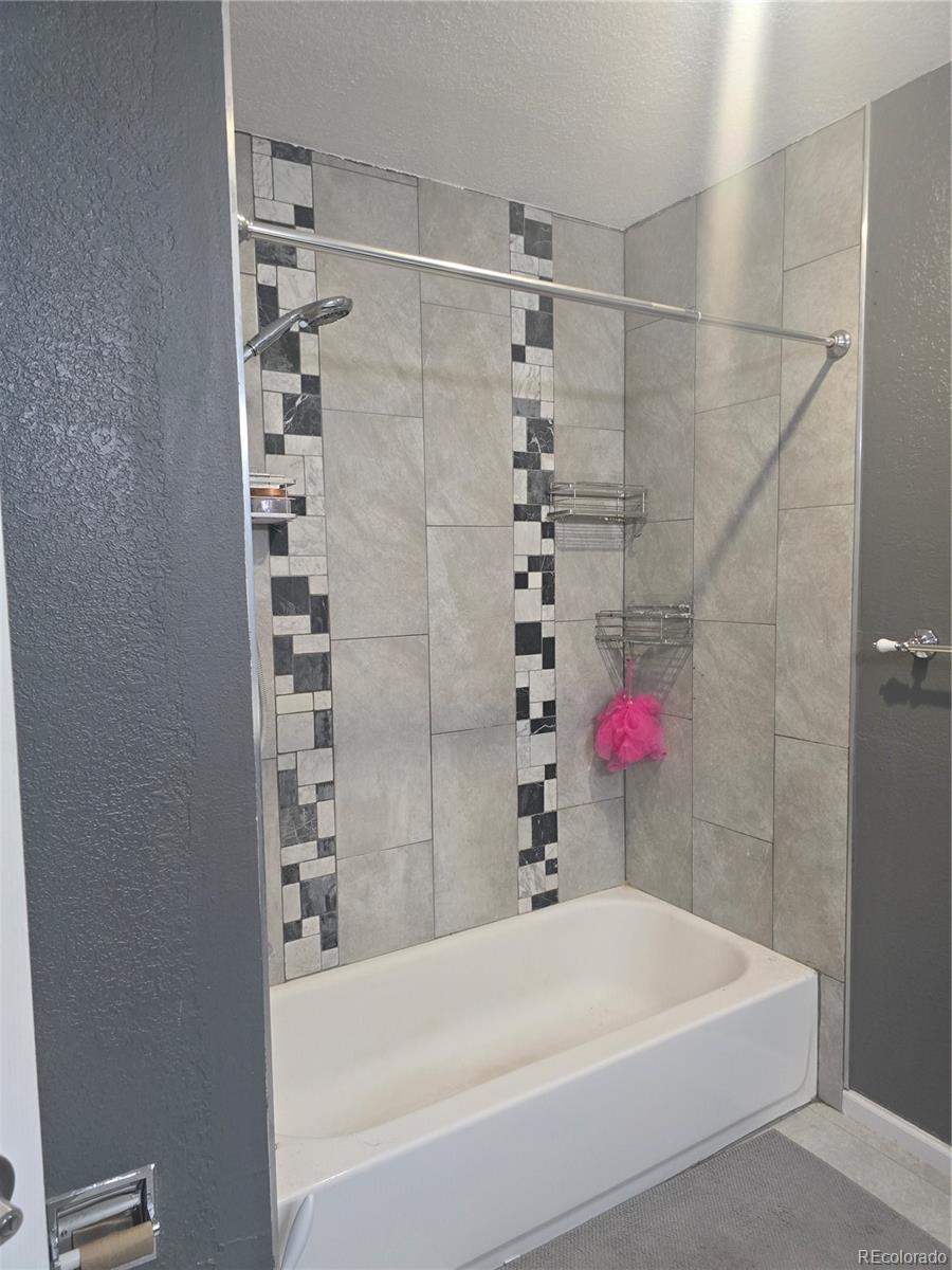 MLS Image #11 for 8304 s everett way,littleton, Colorado