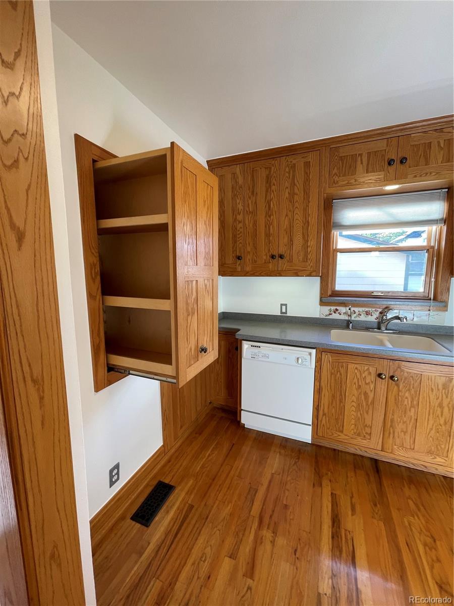 MLS Image #18 for 1233  cook street,denver, Colorado