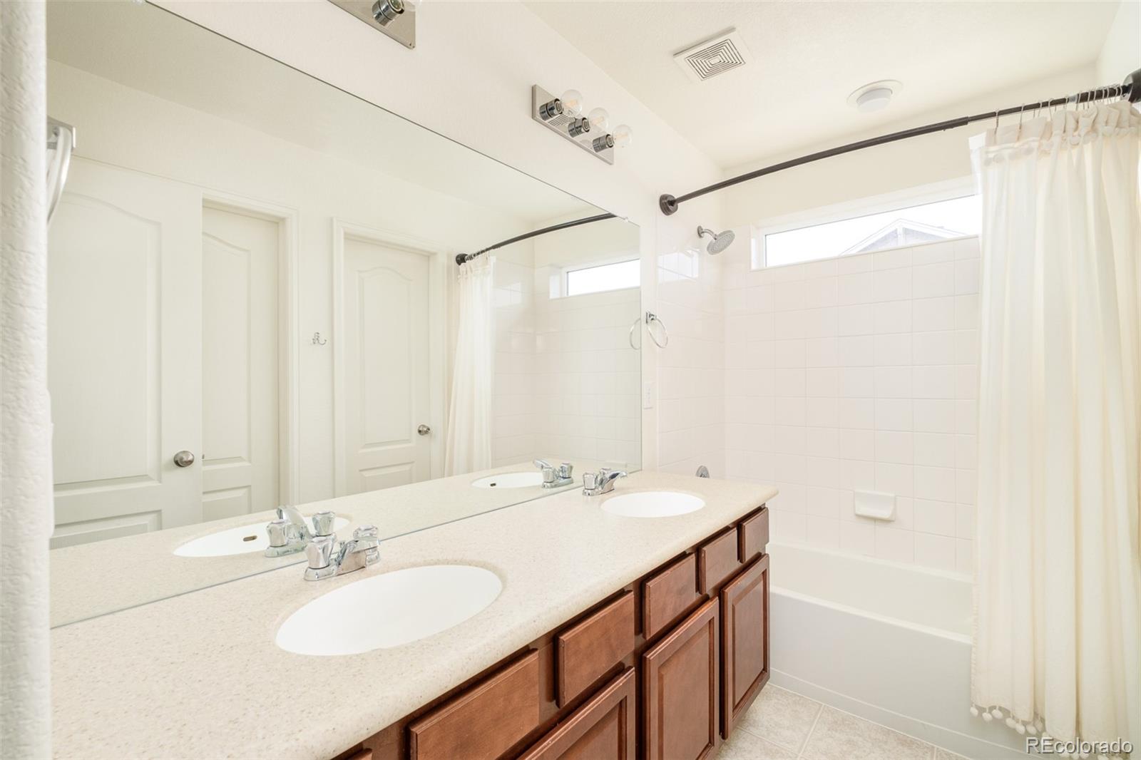 MLS Image #18 for 233 s new castle way,aurora, Colorado