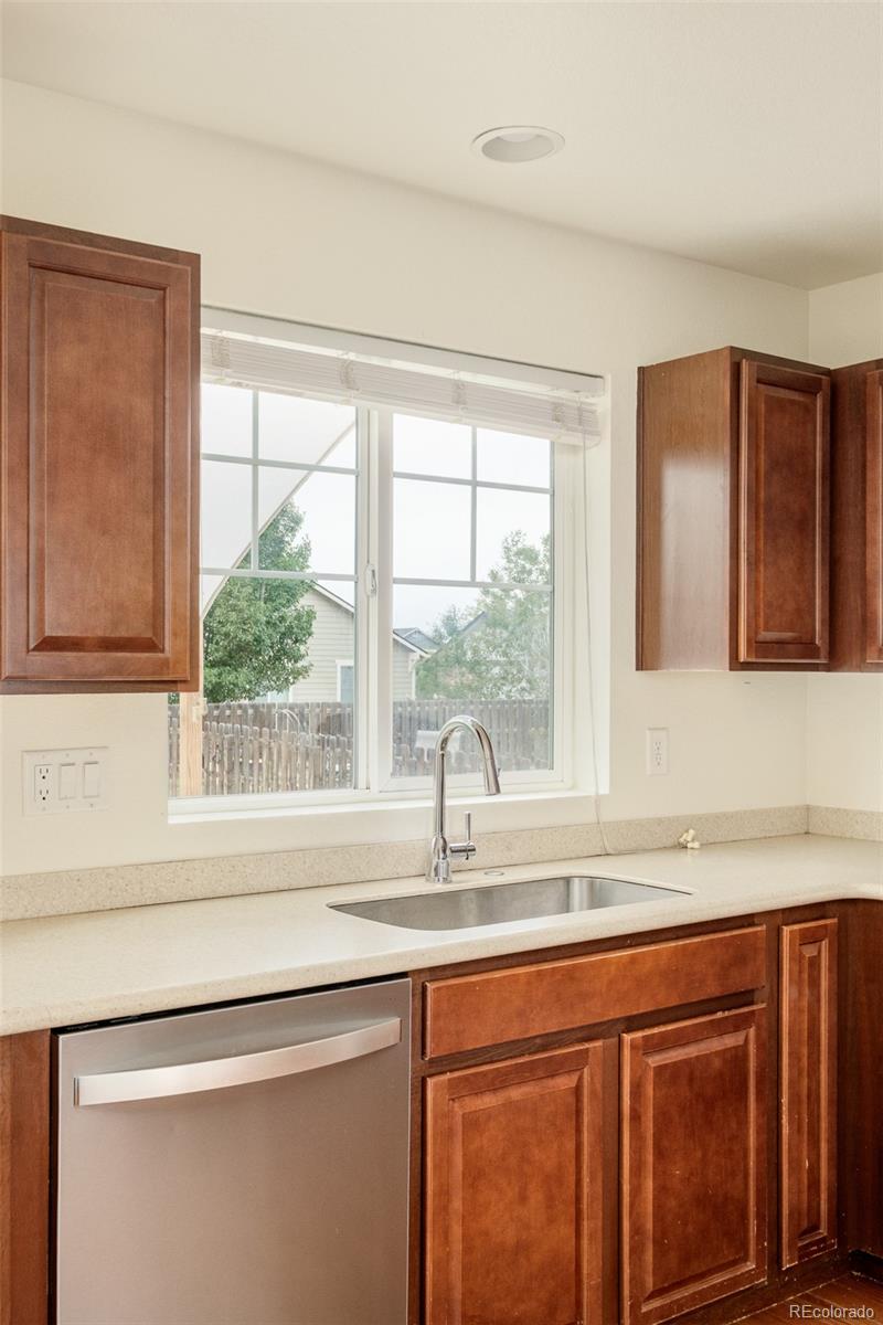 MLS Image #8 for 233 s new castle way,aurora, Colorado