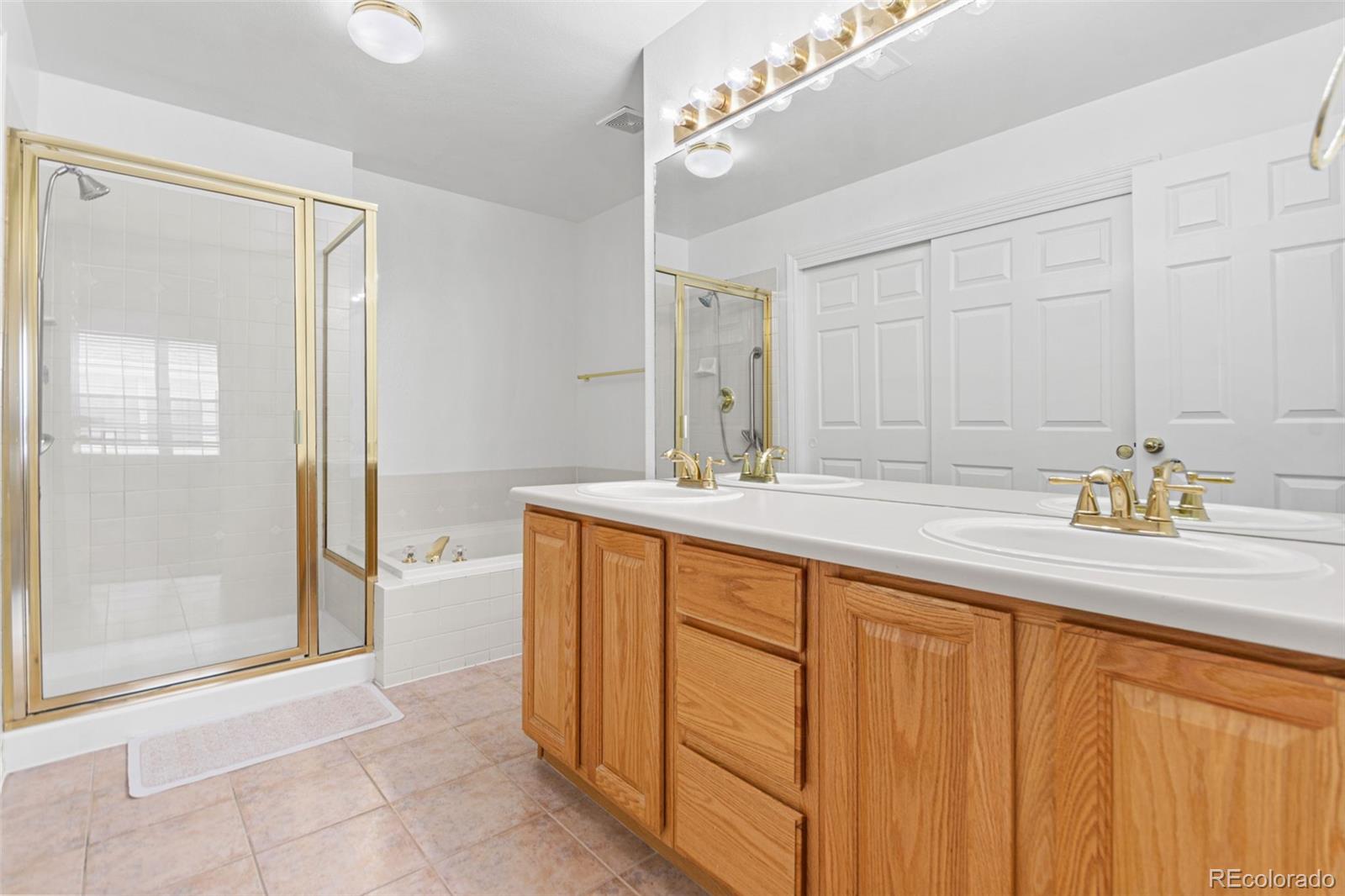 MLS Image #3 for 4901 s ammons street 1c,denver, Colorado