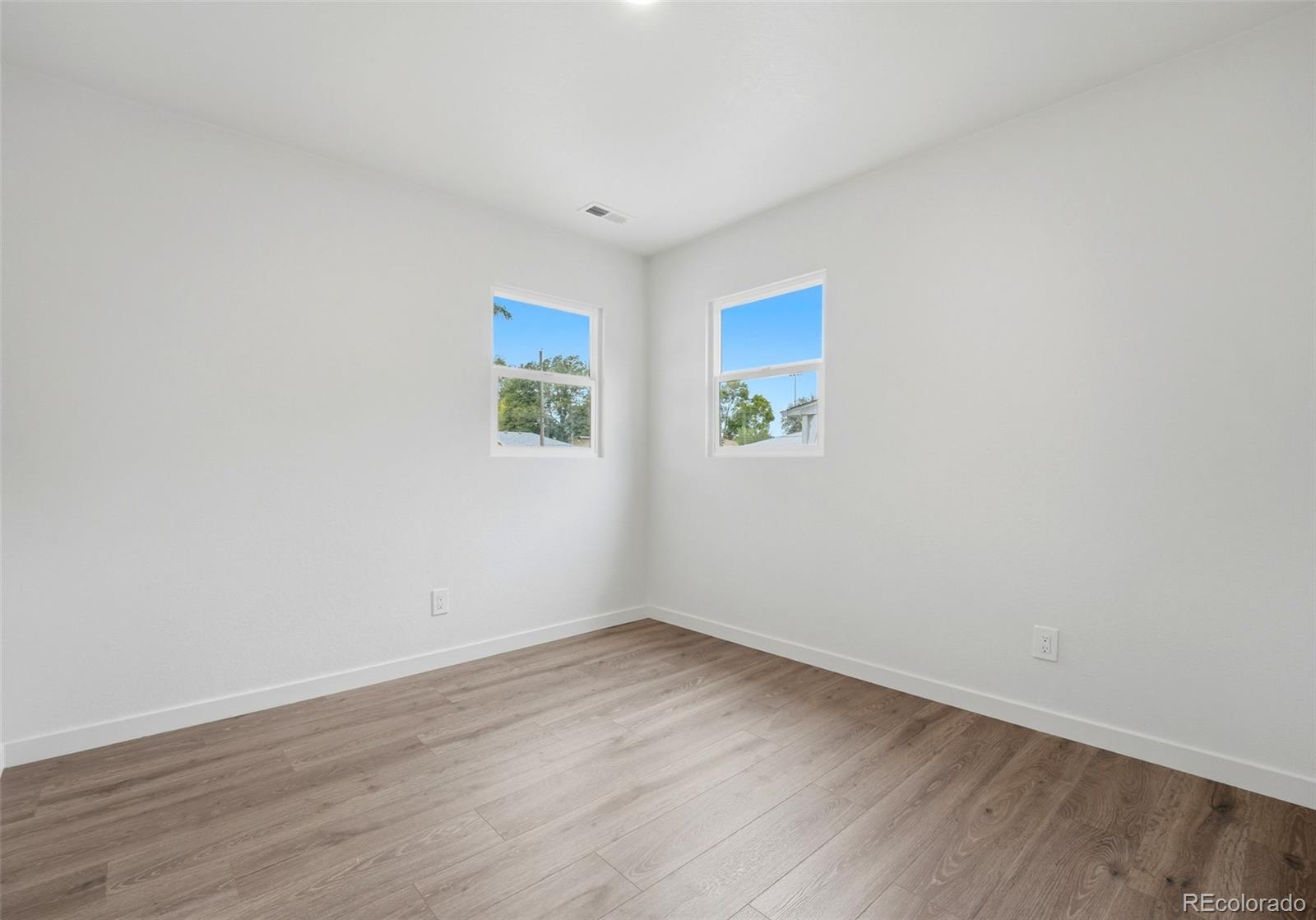 MLS Image #14 for 1419  11th avenue,longmont, Colorado