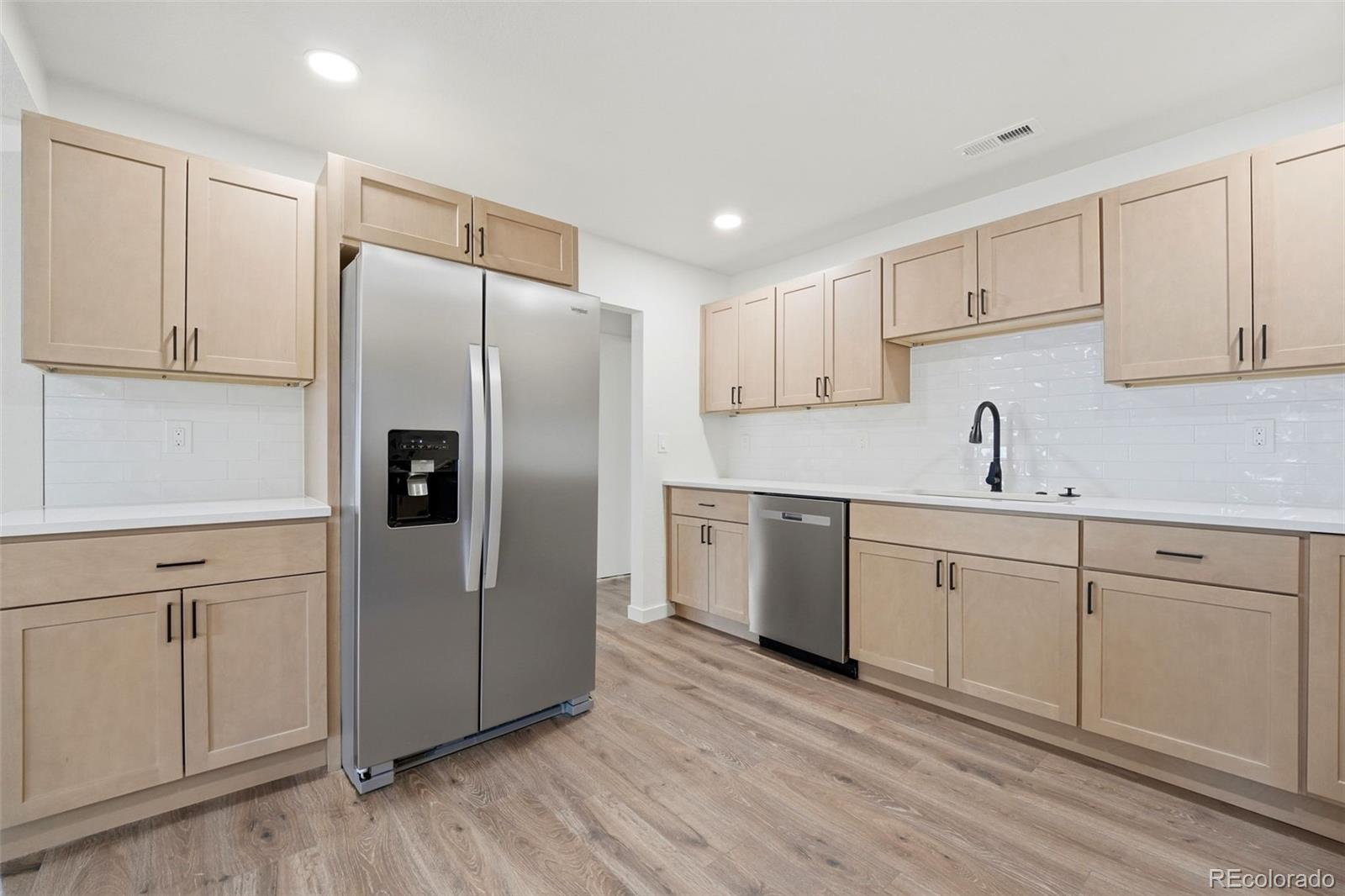 MLS Image #4 for 1419  11th avenue,longmont, Colorado