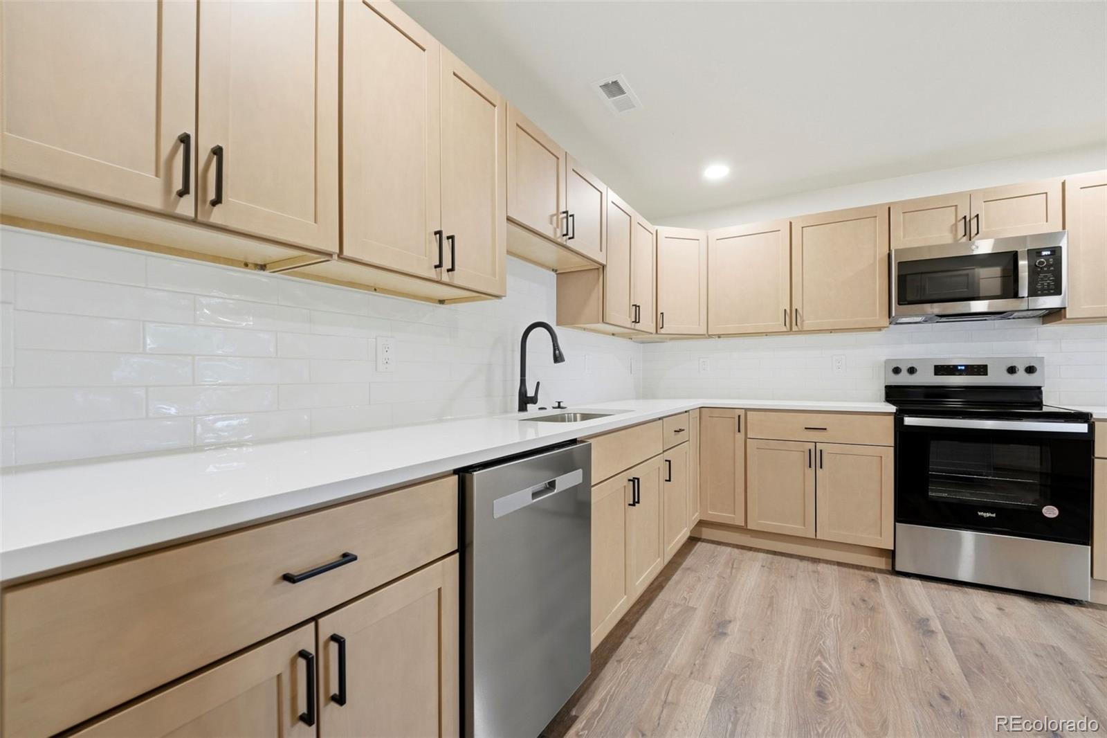 MLS Image #5 for 1419  11th avenue,longmont, Colorado