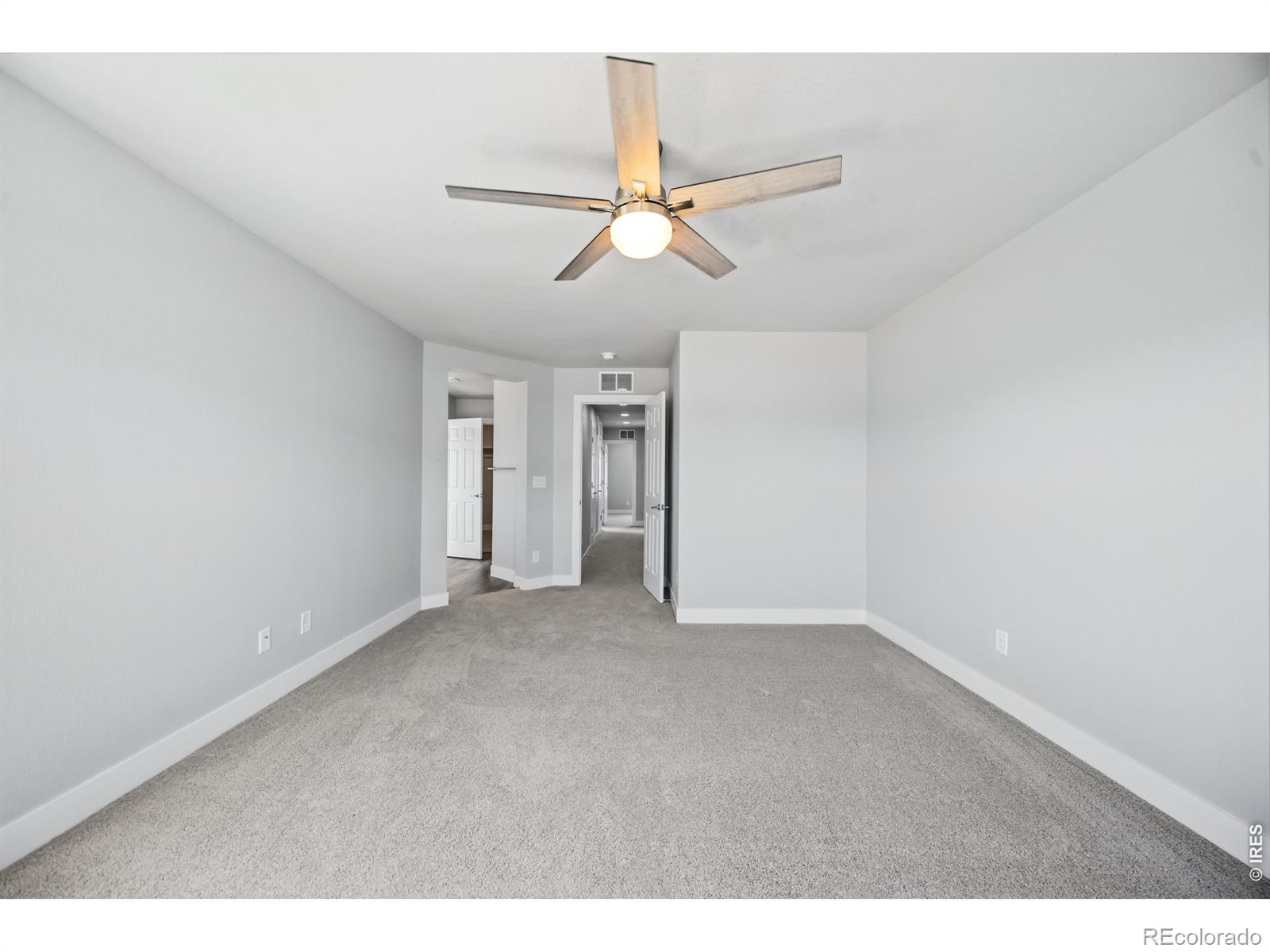 MLS Image #13 for 16073 e warner place,denver, Colorado