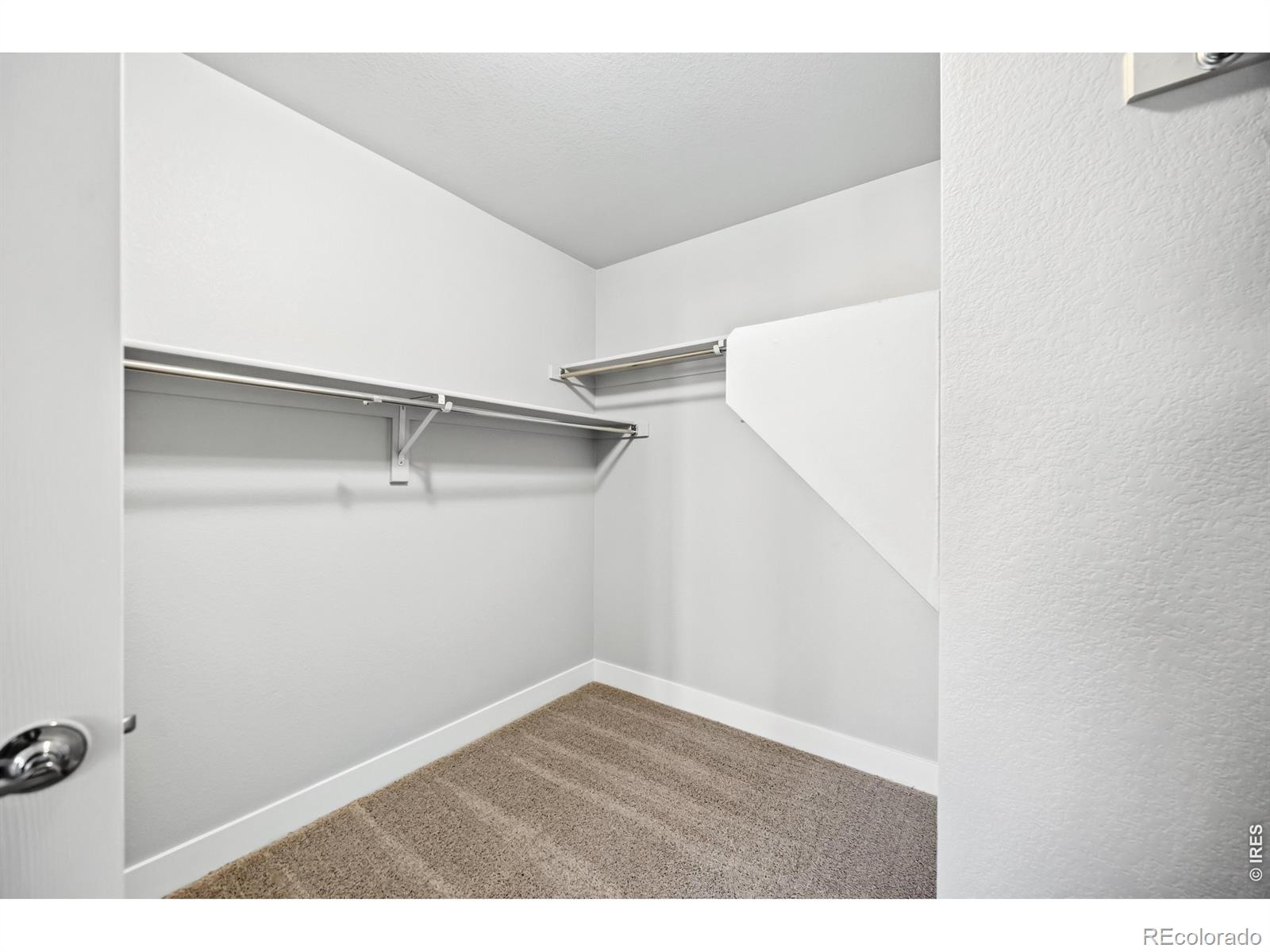 MLS Image #15 for 16073 e warner place,denver, Colorado