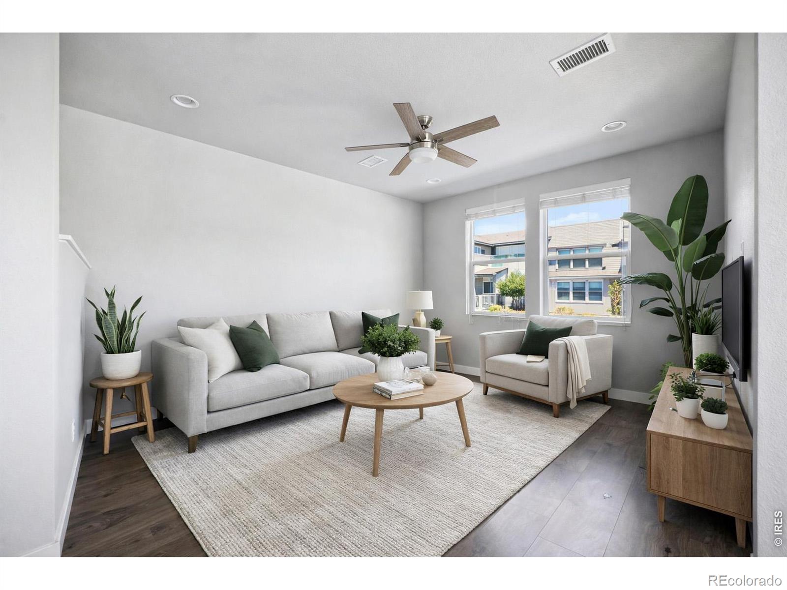 MLS Image #4 for 16073 e warner place,denver, Colorado