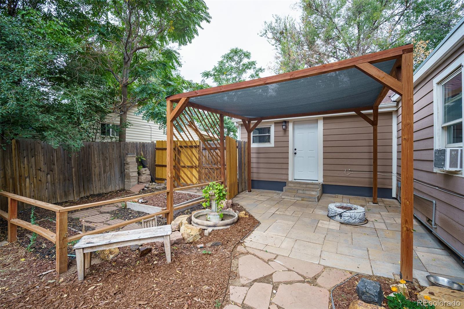 MLS Image #18 for 1240 s navajo street,denver, Colorado