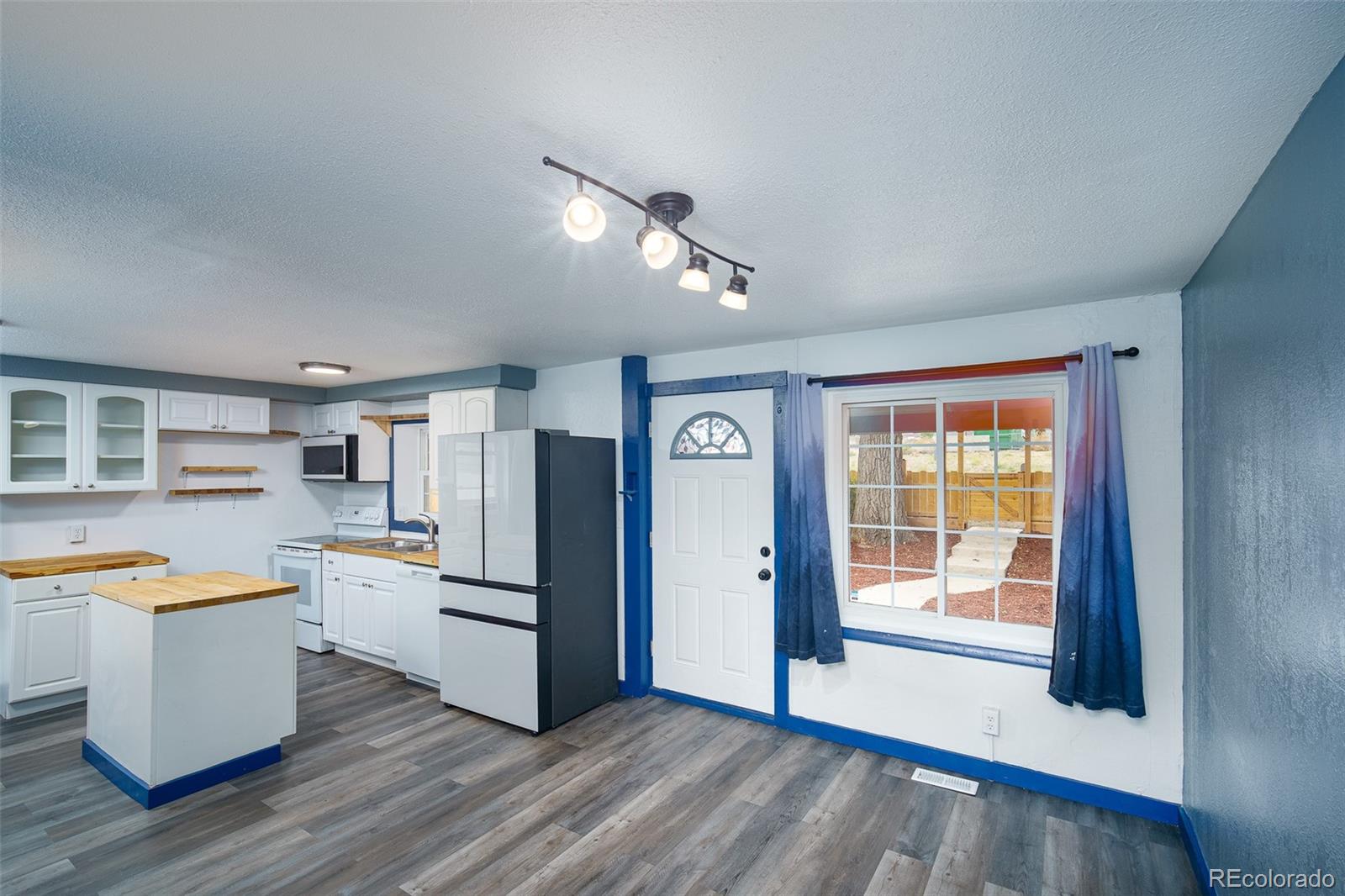 MLS Image #7 for 1240 s navajo street,denver, Colorado