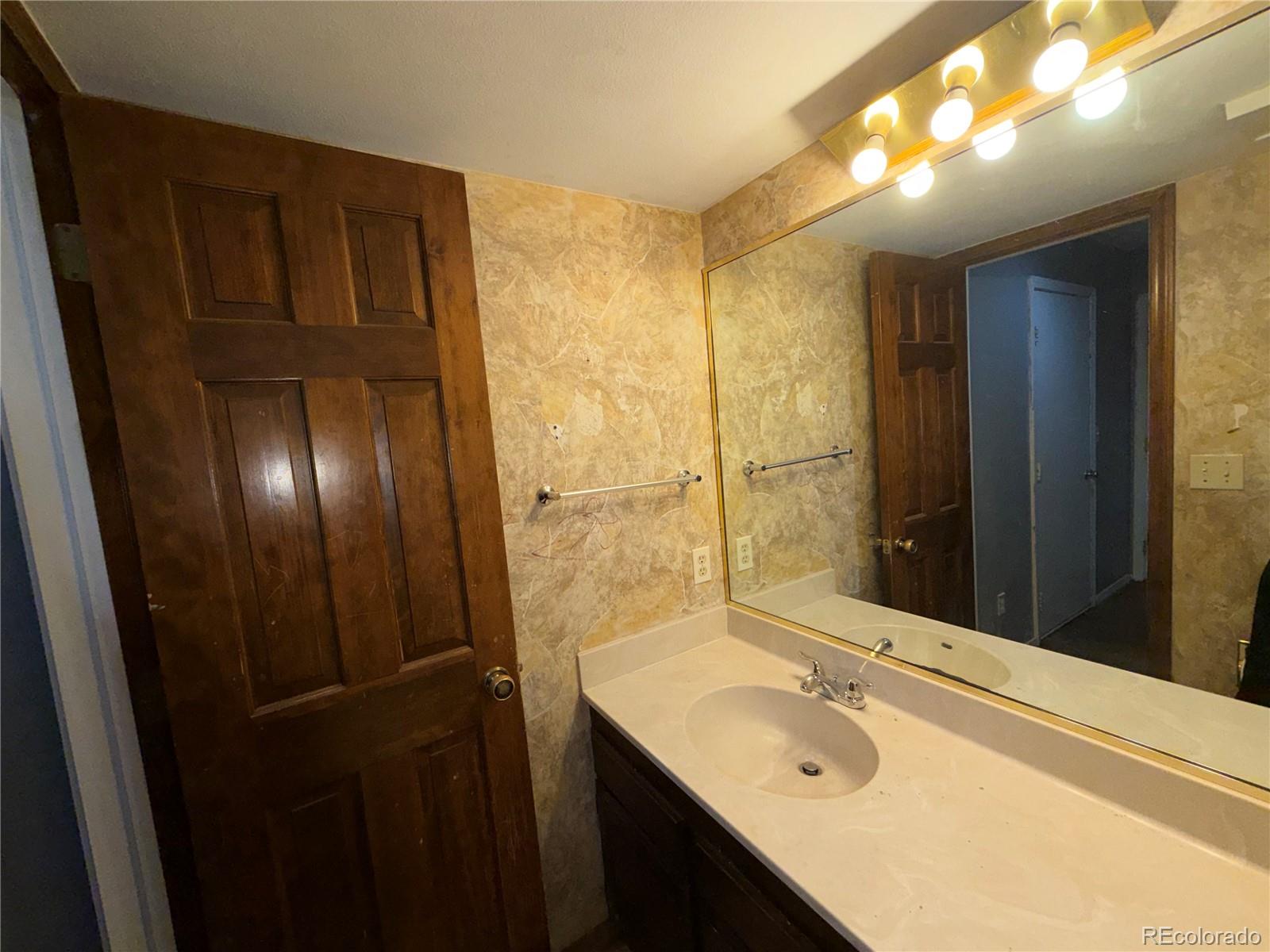 MLS Image #26 for 11705 e atlantic avenue,aurora, Colorado