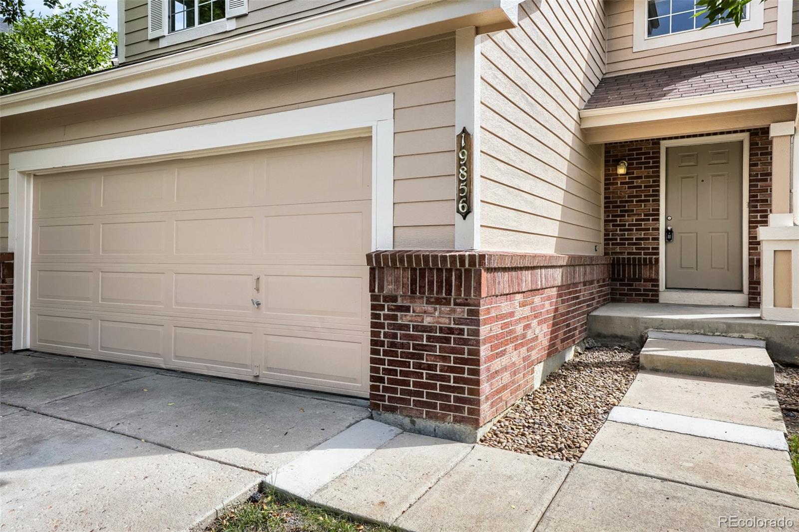 MLS Image #3 for 19856 e villanova drive,aurora, Colorado