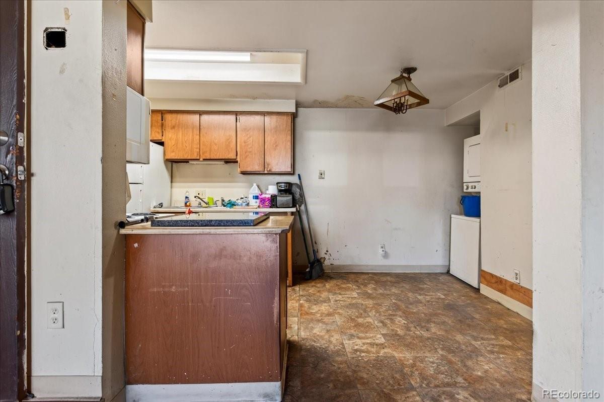 MLS Image #12 for 2929 w floyd avenue,denver, Colorado