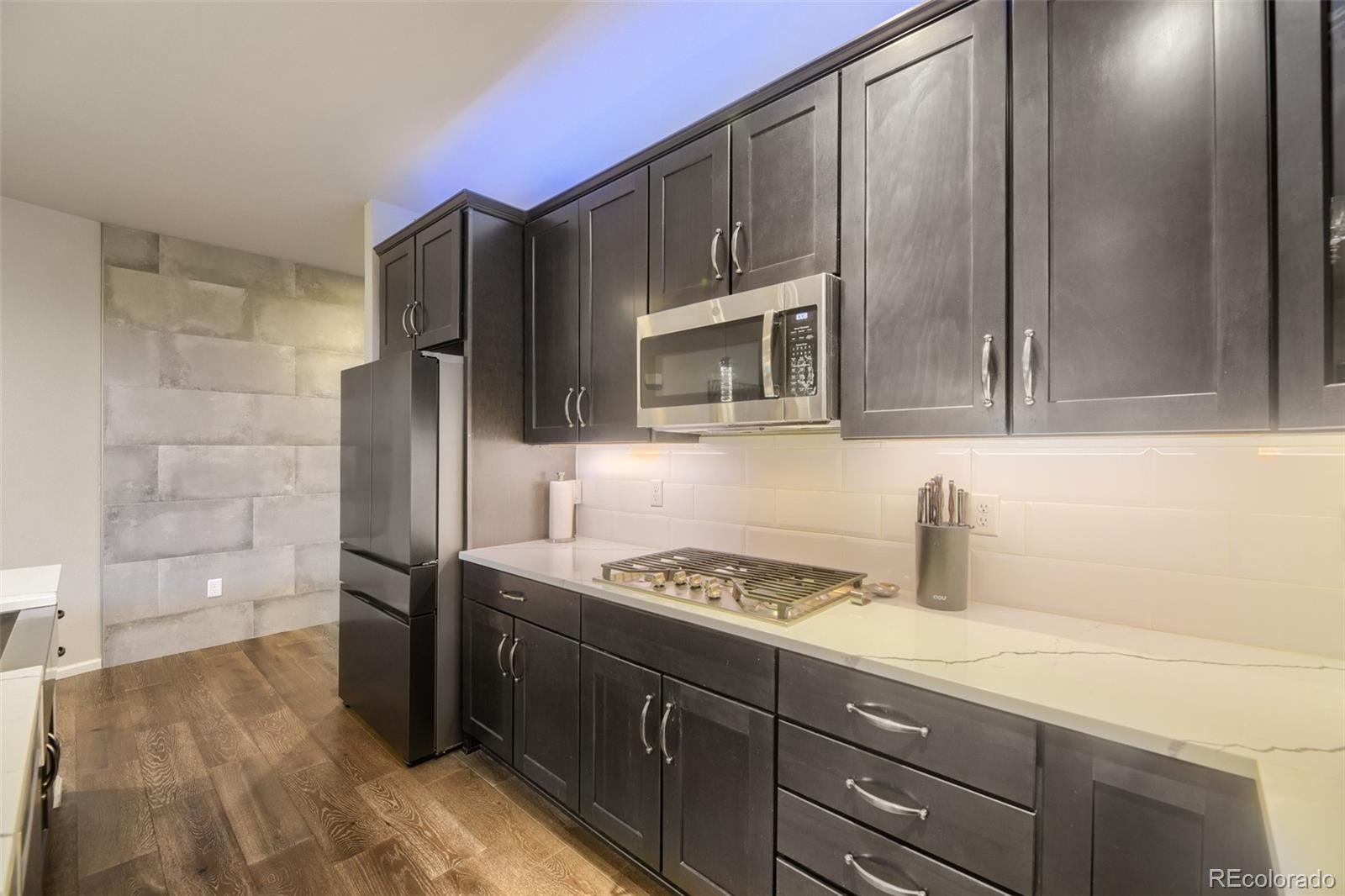 MLS Image #10 for 6678 w jewell place,lakewood, Colorado