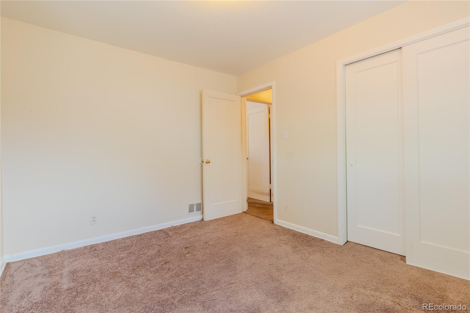 MLS Image #14 for 2525 s hazel court,denver, Colorado
