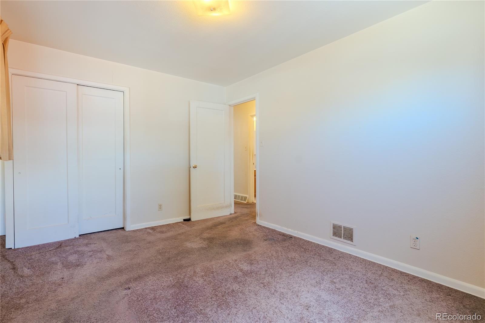 MLS Image #17 for 2525 s hazel court,denver, Colorado