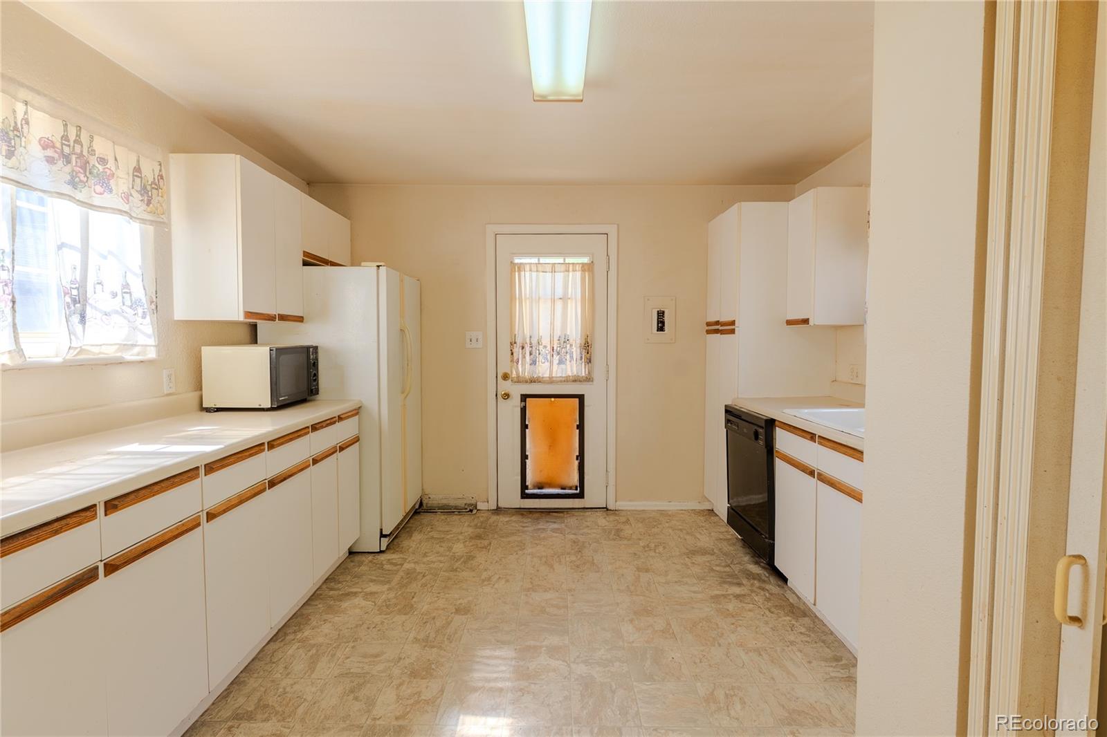 MLS Image #7 for 2525 s hazel court,denver, Colorado