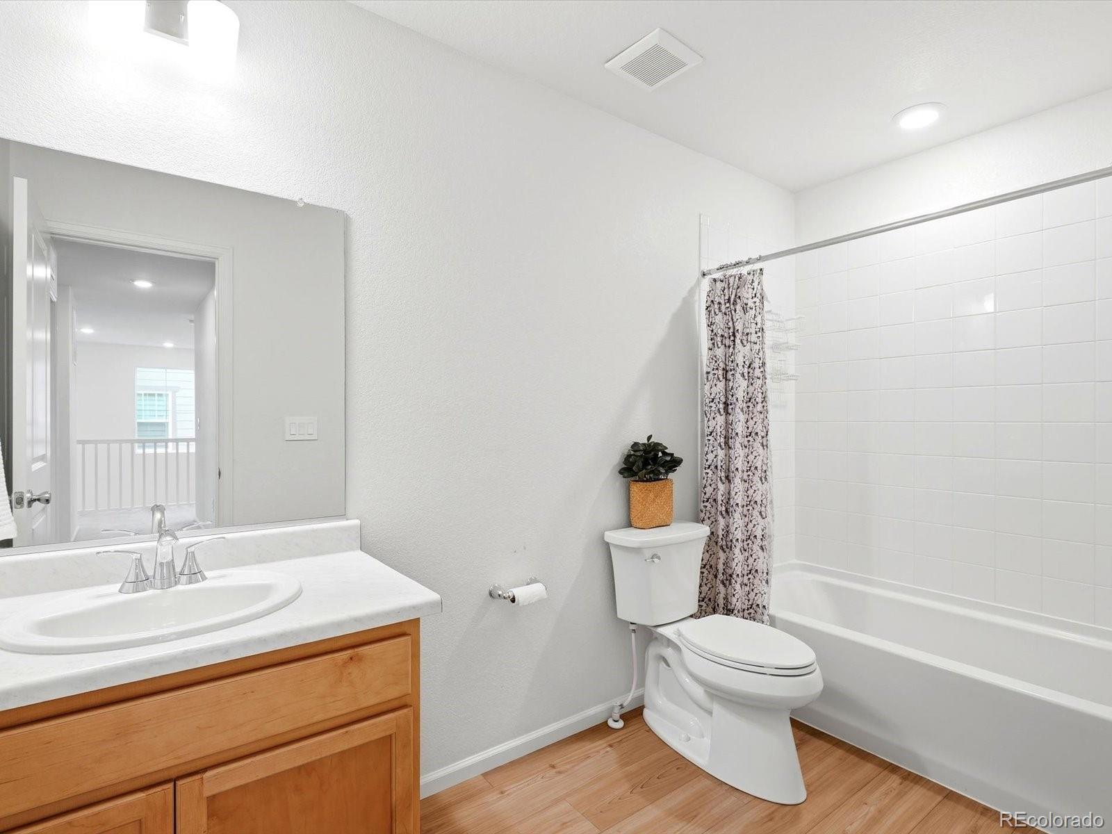 MLS Image #25 for 5952 n liverpool court,aurora, Colorado