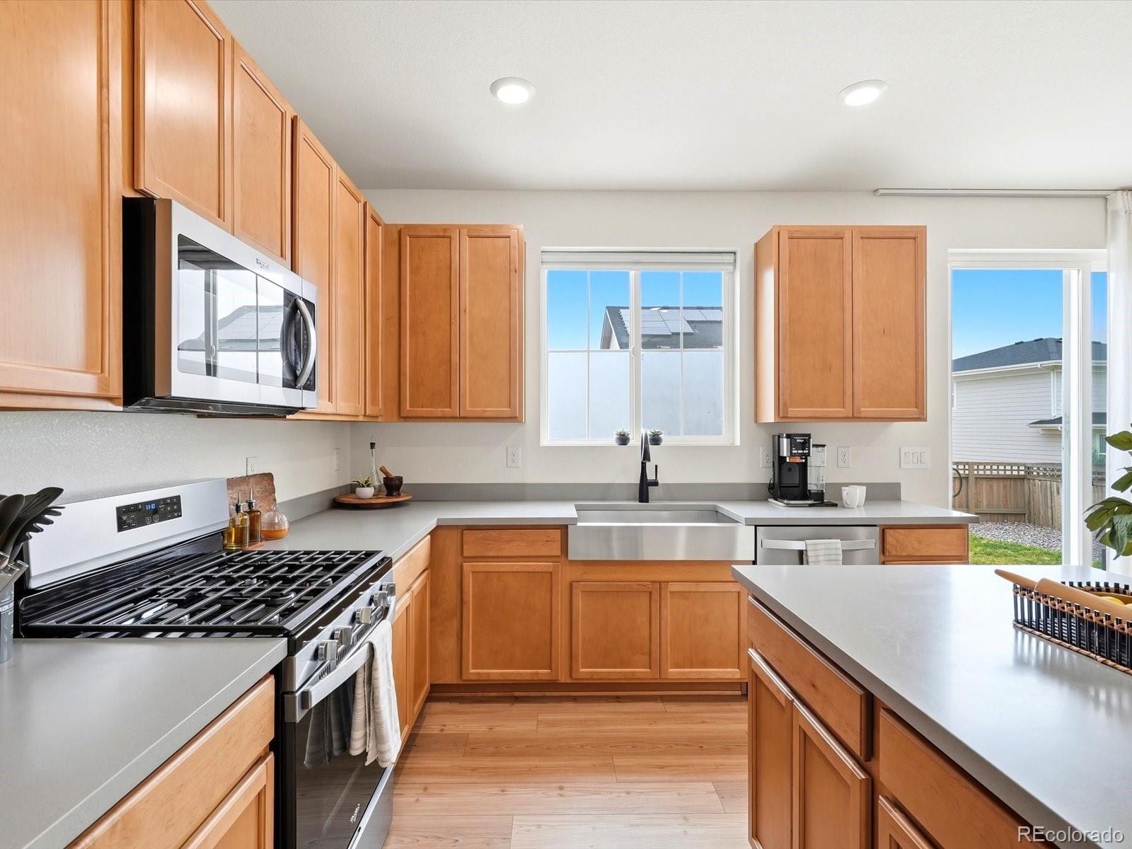 MLS Image #8 for 5952 n liverpool court,aurora, Colorado