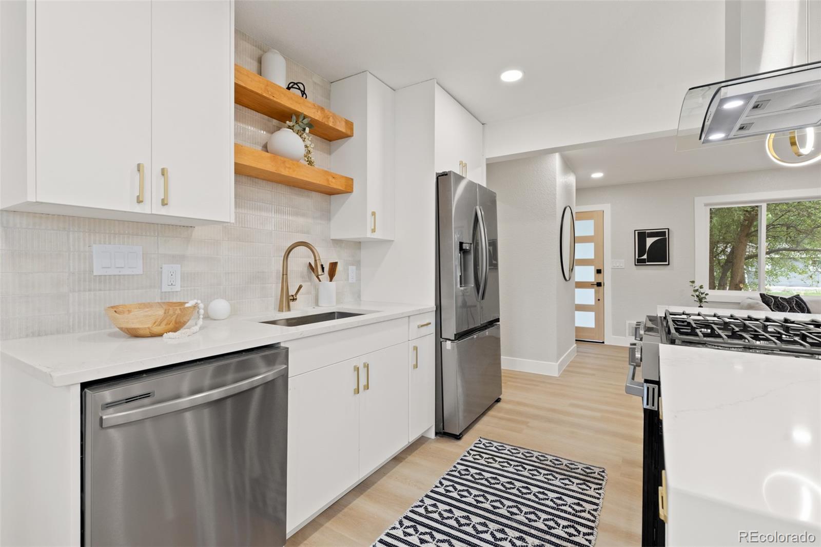MLS Image #8 for 5326 e atlantic place,denver, Colorado