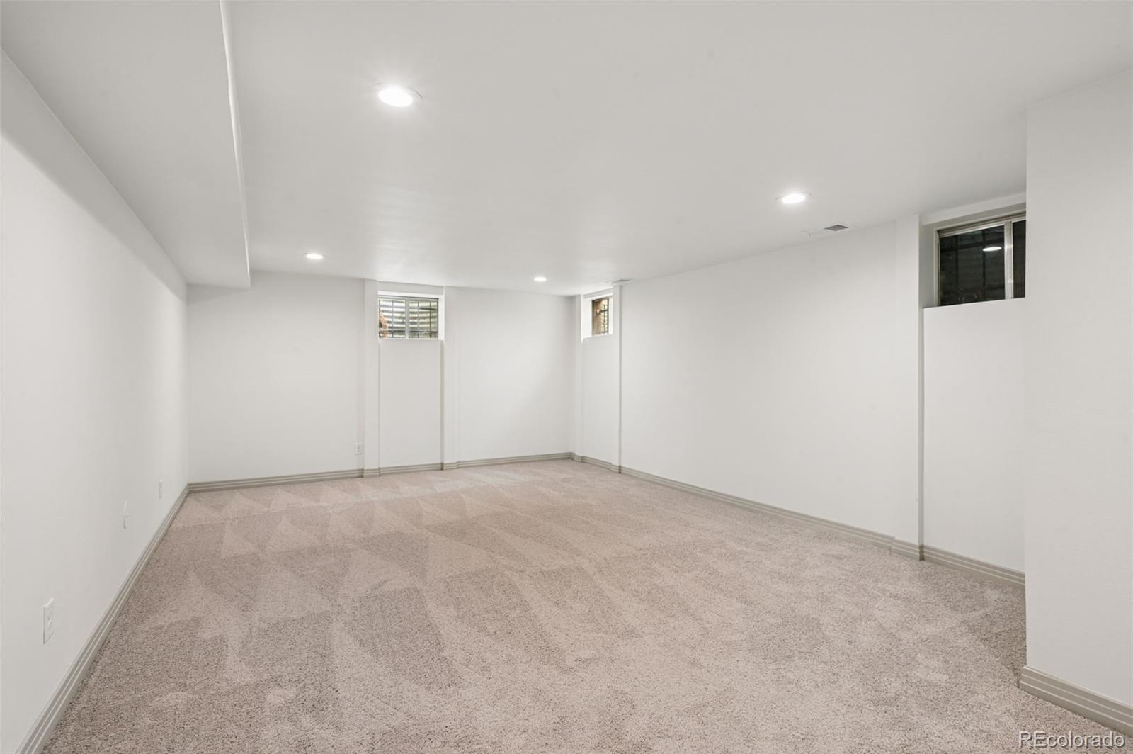 MLS Image #27 for 4530 s verbena street,denver, Colorado