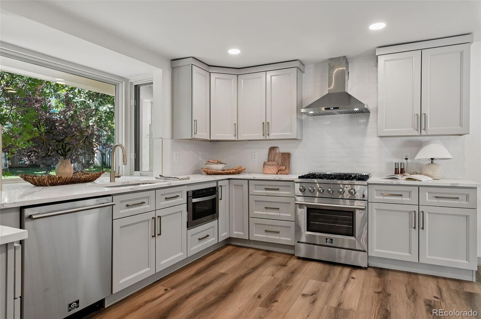 MLS Image #3 for 4530 s verbena street,denver, Colorado