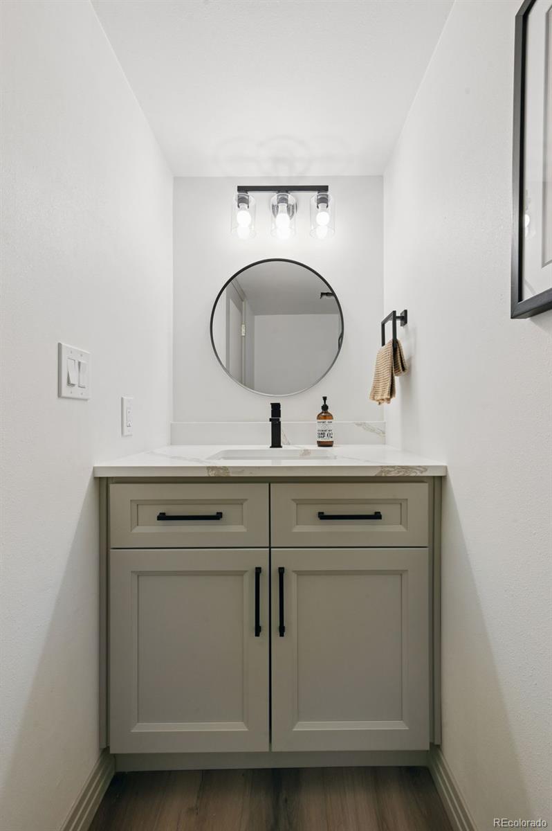 MLS Image #33 for 4530 s verbena street,denver, Colorado