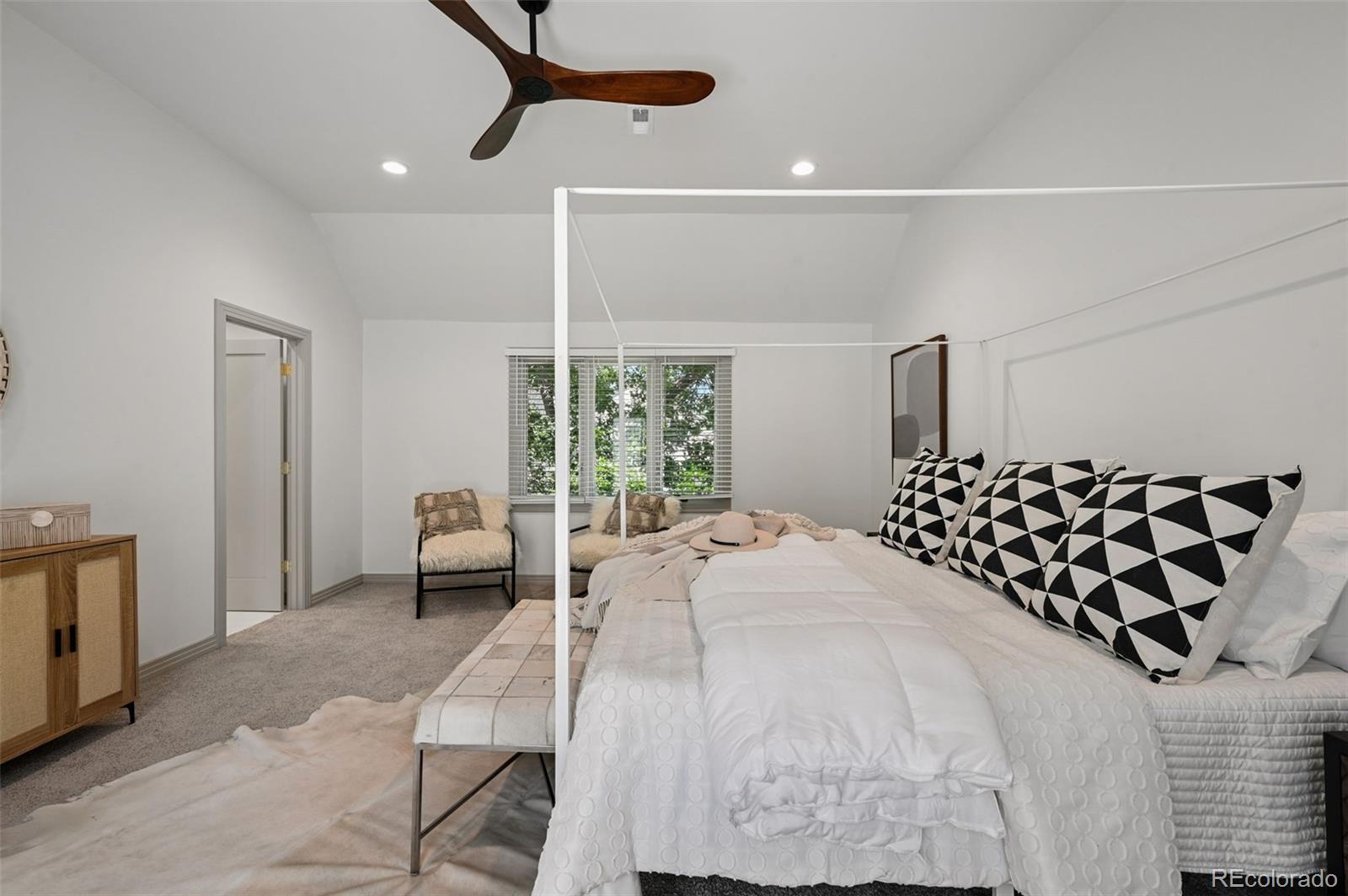 MLS Image #5 for 4530 s verbena street,denver, Colorado