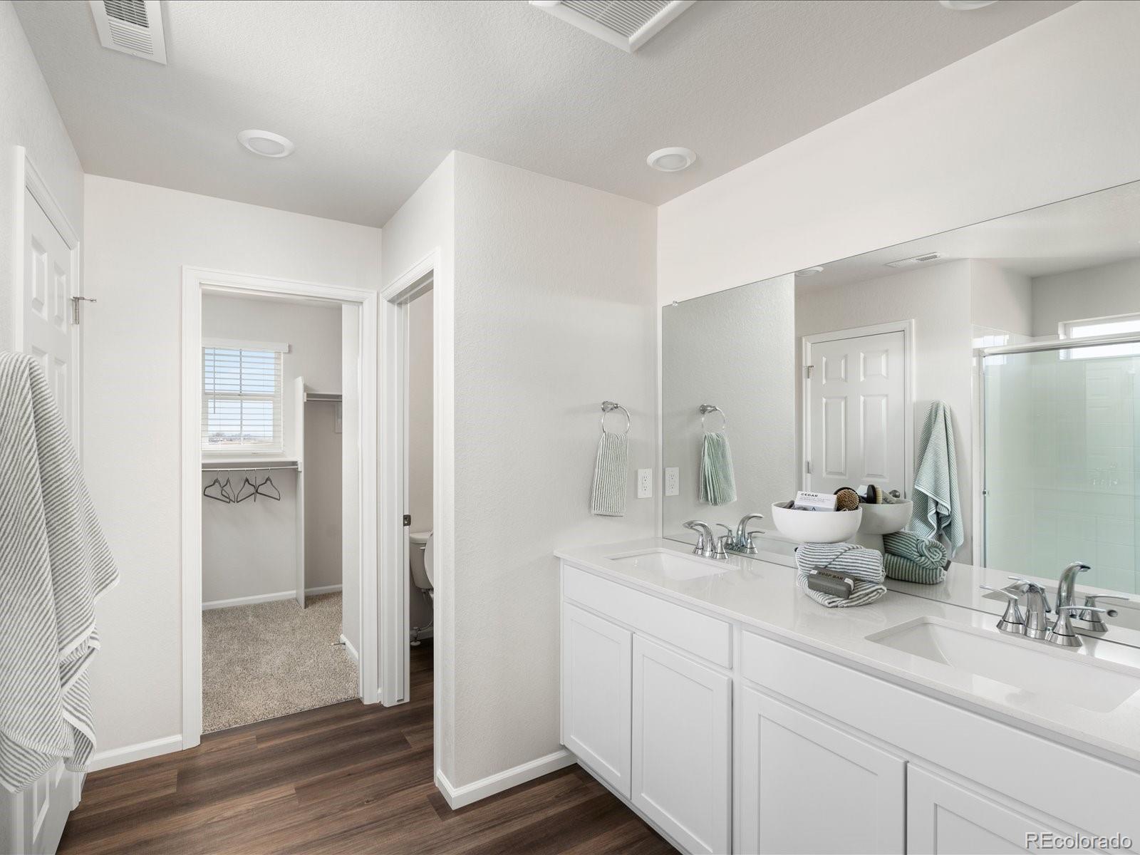 MLS Image #11 for 830  gambel drive,johnstown, Colorado