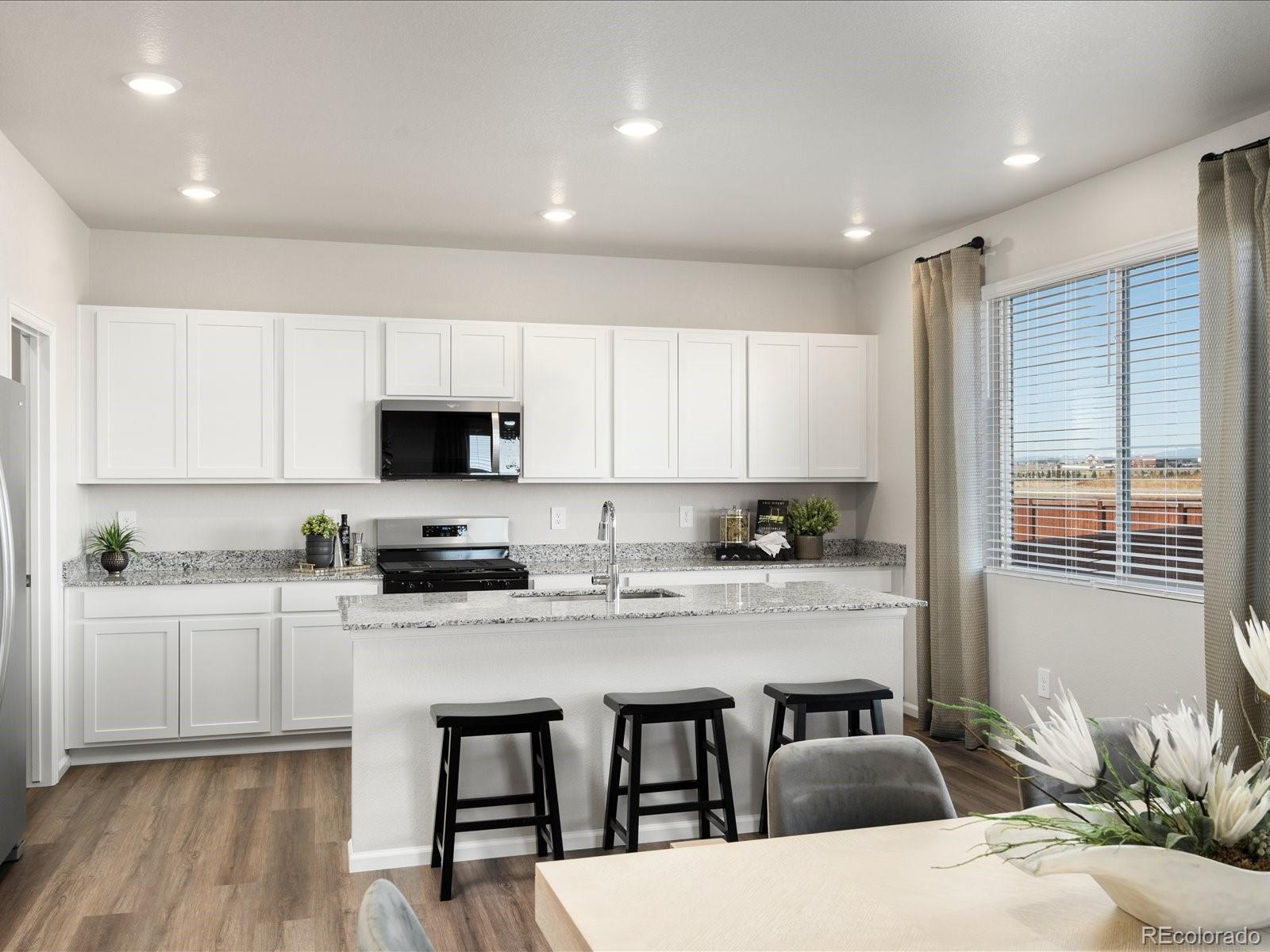 MLS Image #5 for 830  gambel drive,johnstown, Colorado