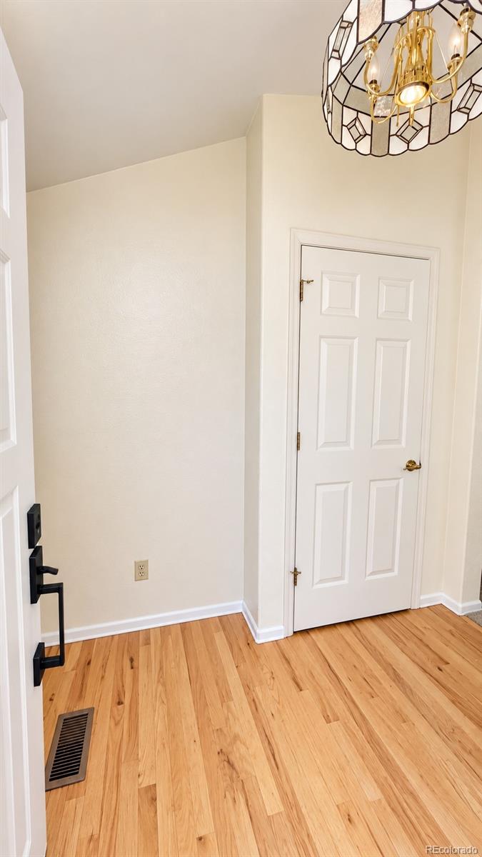 MLS Image #15 for 5582 s taft street,littleton, Colorado