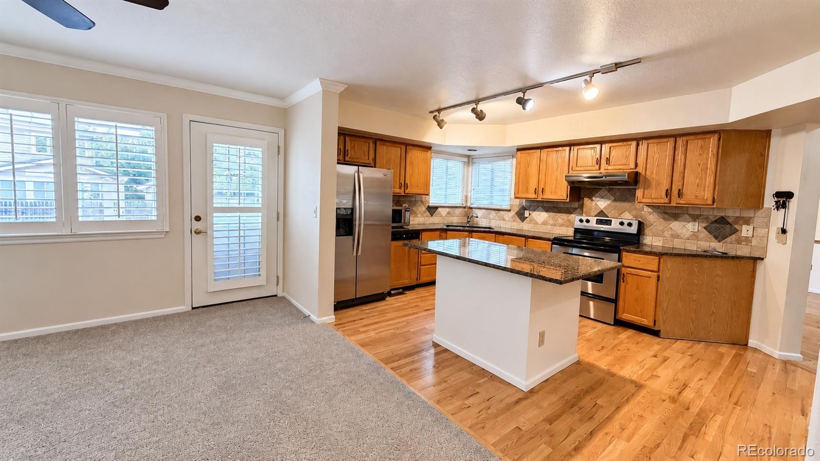 MLS Image #4 for 5582 s taft street,littleton, Colorado