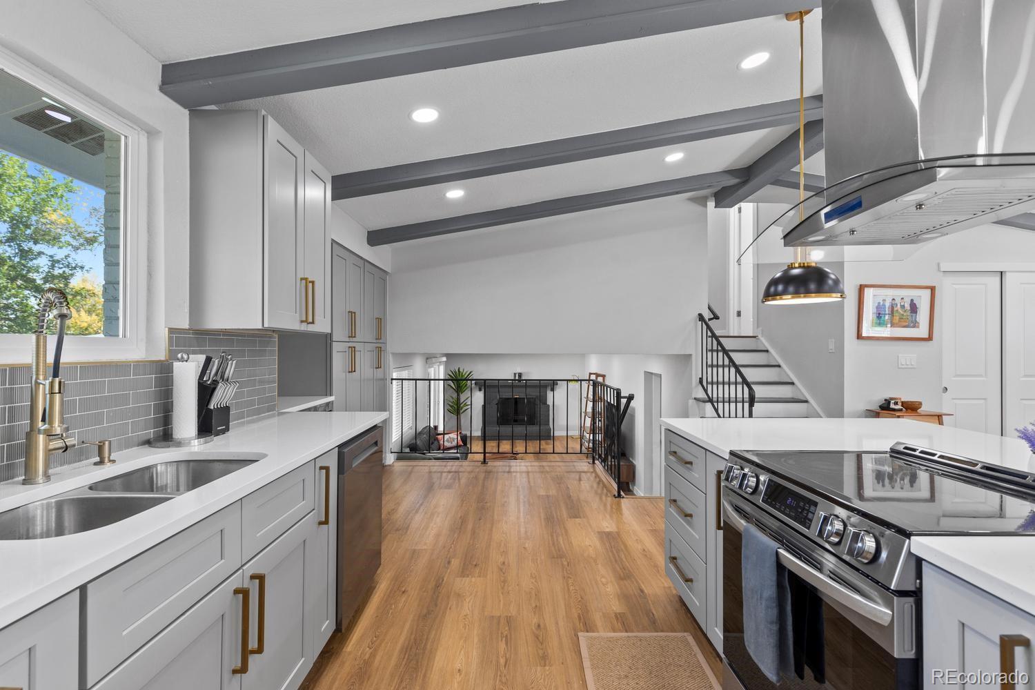 MLS Image #9 for 6641 w 72nd drive,arvada, Colorado