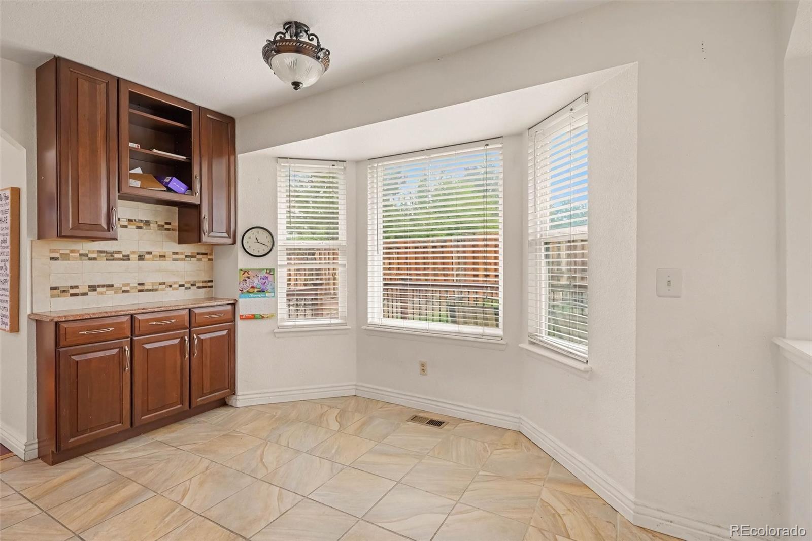 MLS Image #9 for 2424 s salida way,aurora, Colorado