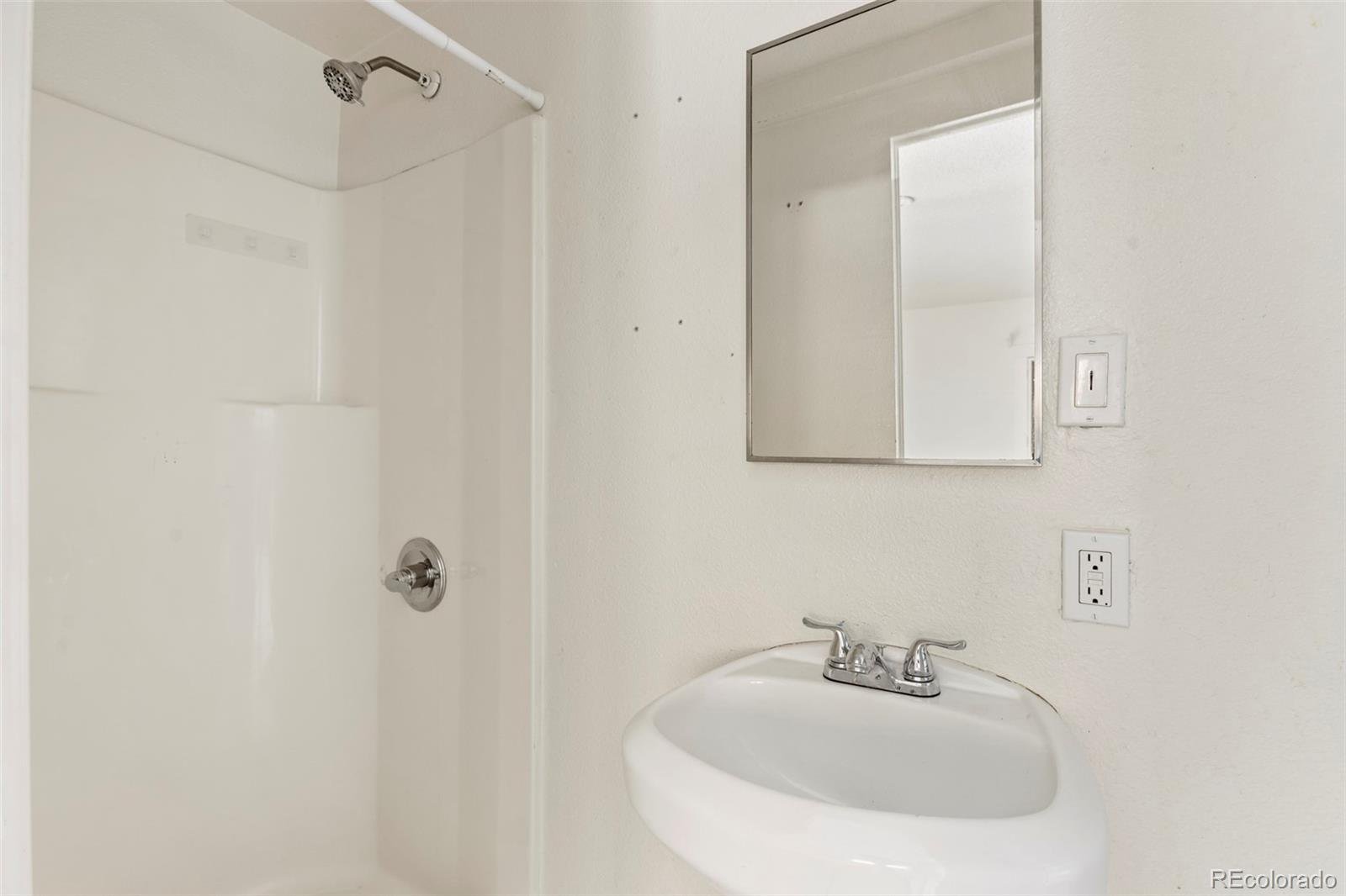 MLS Image #8 for 2918 w 2nd avenue,denver, Colorado