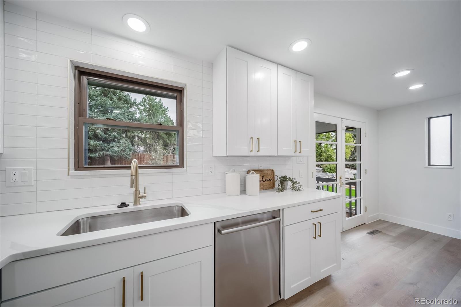 MLS Image #13 for 4772 s xenia street,denver, Colorado