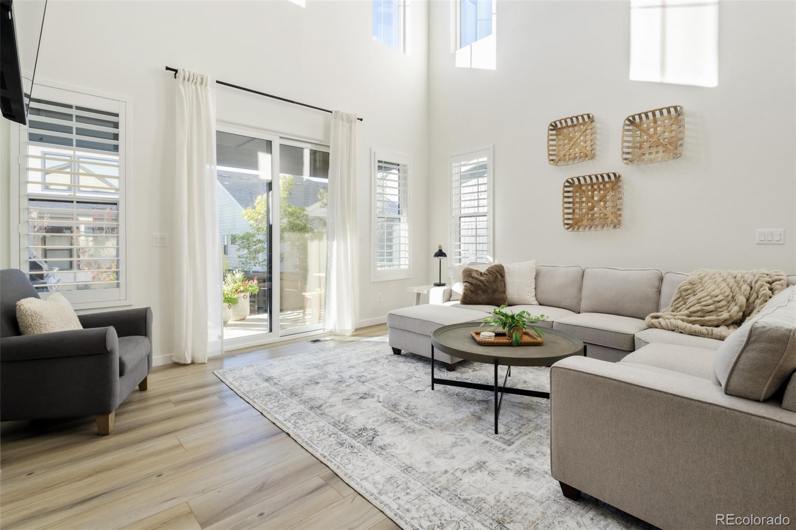 MLS Image #11 for 11103  cloud shadow street,littleton, Colorado