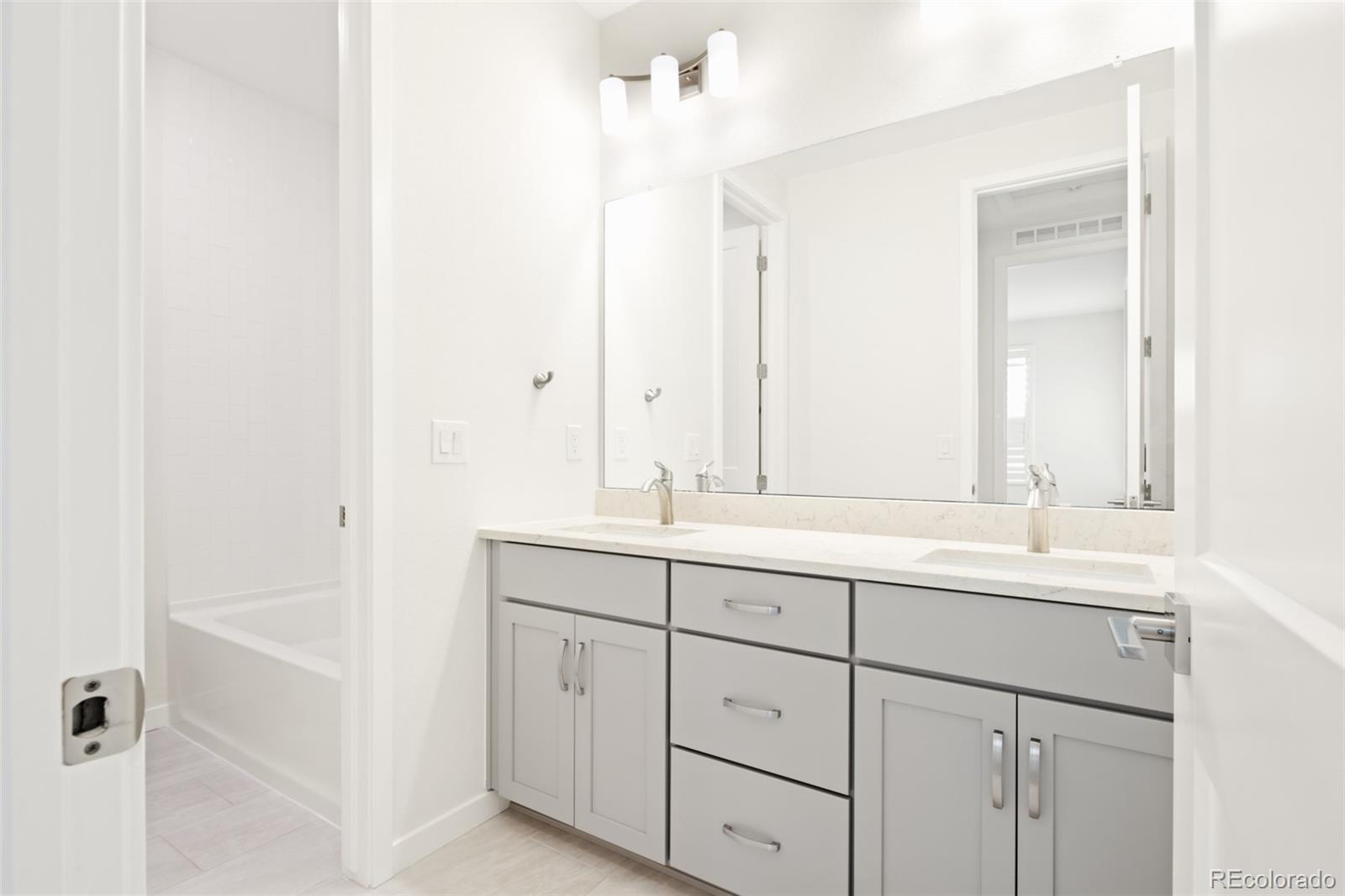 MLS Image #35 for 11103  cloud shadow street,littleton, Colorado