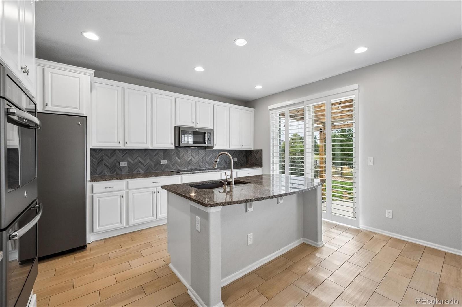 MLS Image #11 for 7127 s patsburg way,aurora, Colorado