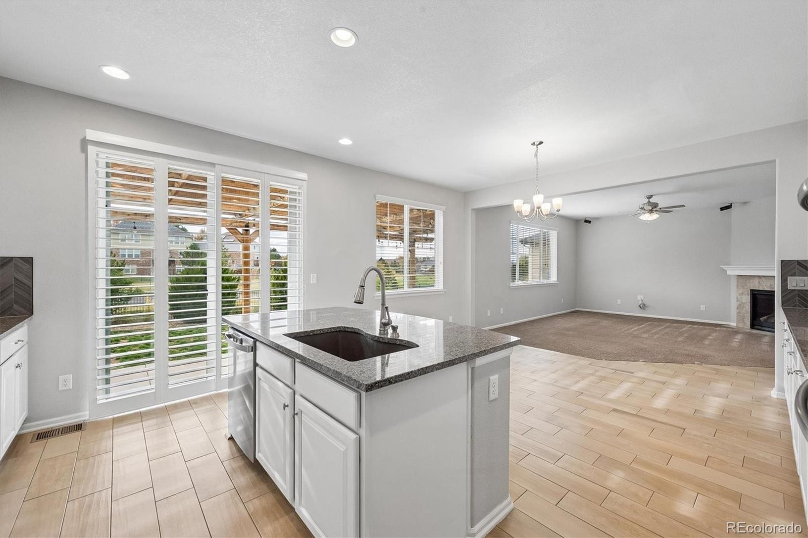 MLS Image #12 for 7127 s patsburg way,aurora, Colorado