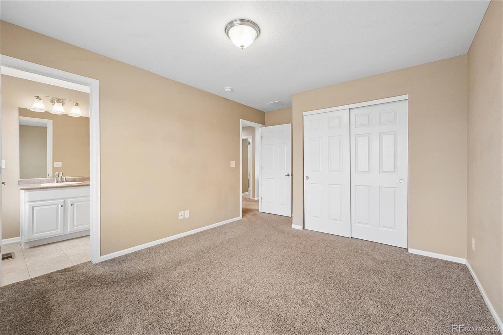 MLS Image #14 for 7127 s patsburg way,aurora, Colorado