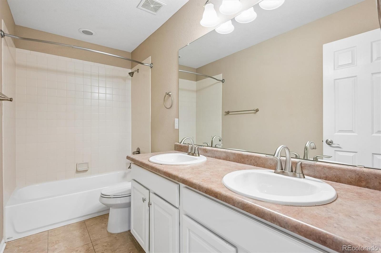 MLS Image #17 for 7127 s patsburg way,aurora, Colorado