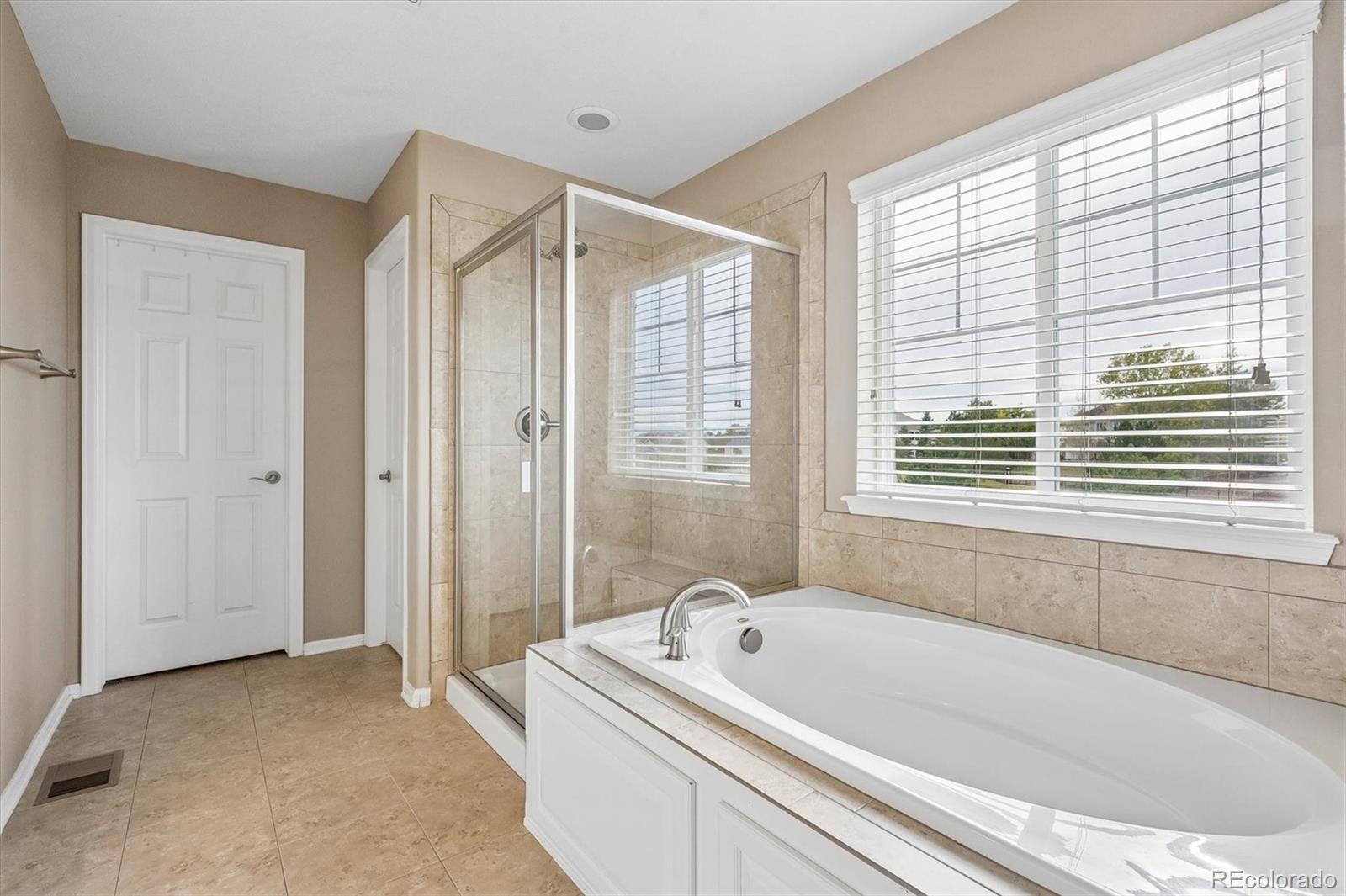 MLS Image #24 for 7127 s patsburg way,aurora, Colorado